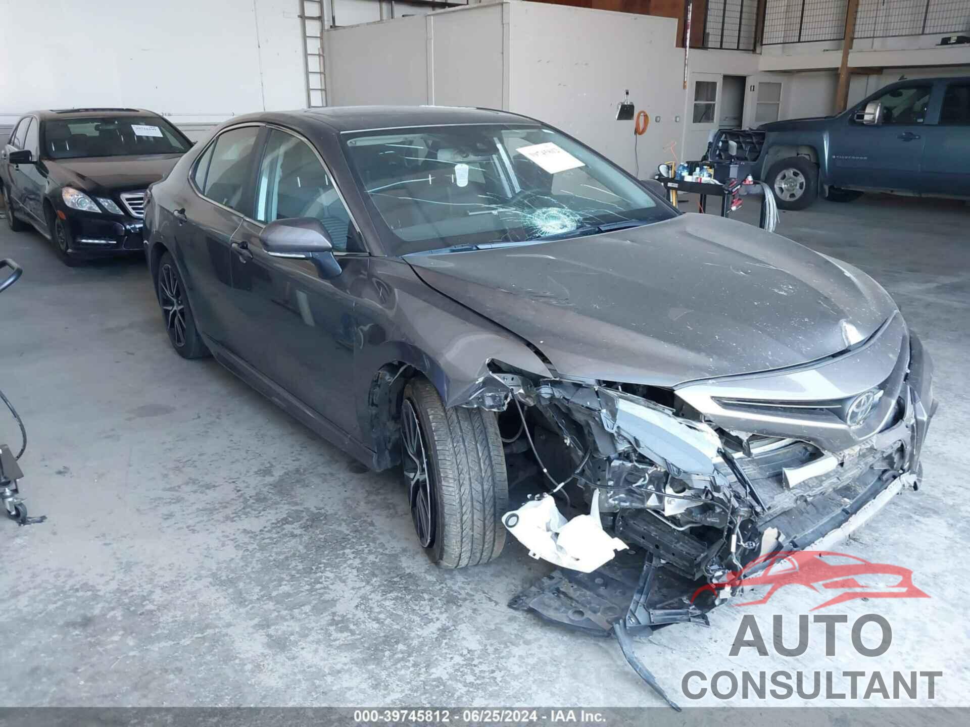 TOYOTA CAMRY 2023 - 4T1T11AK9PU168623