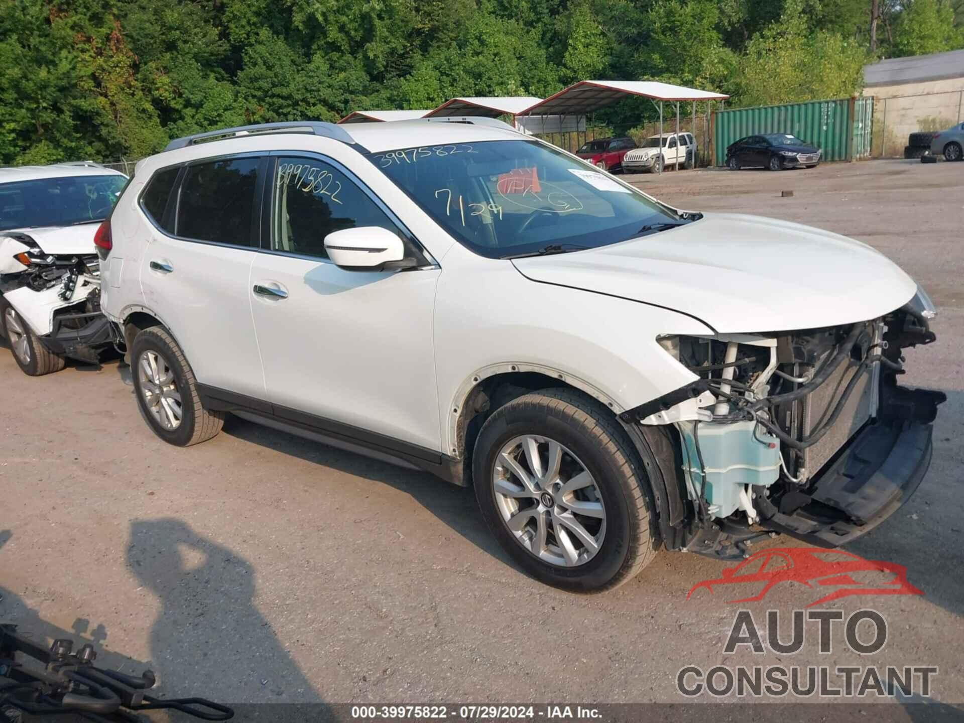 NISSAN ROGUE 2017 - KNMAT2MV9HP619082