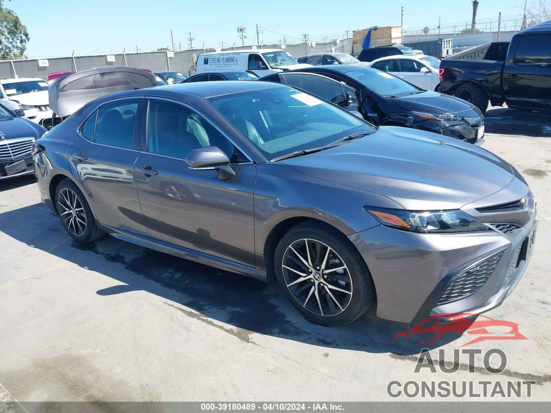 TOYOTA CAMRY 2022 - 4T1T11BK9NU061499