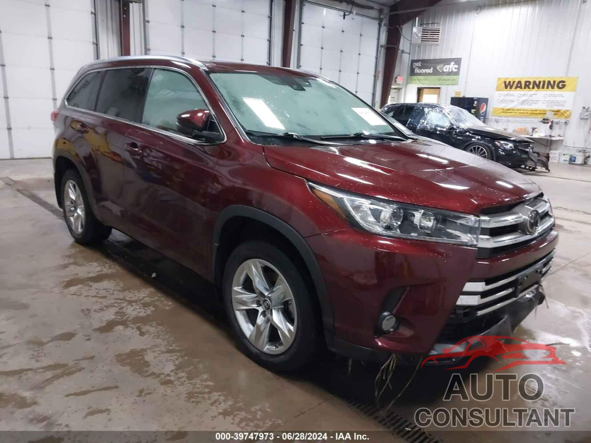 TOYOTA HIGHLANDER 2018 - 5TDDZRFHXJS835403