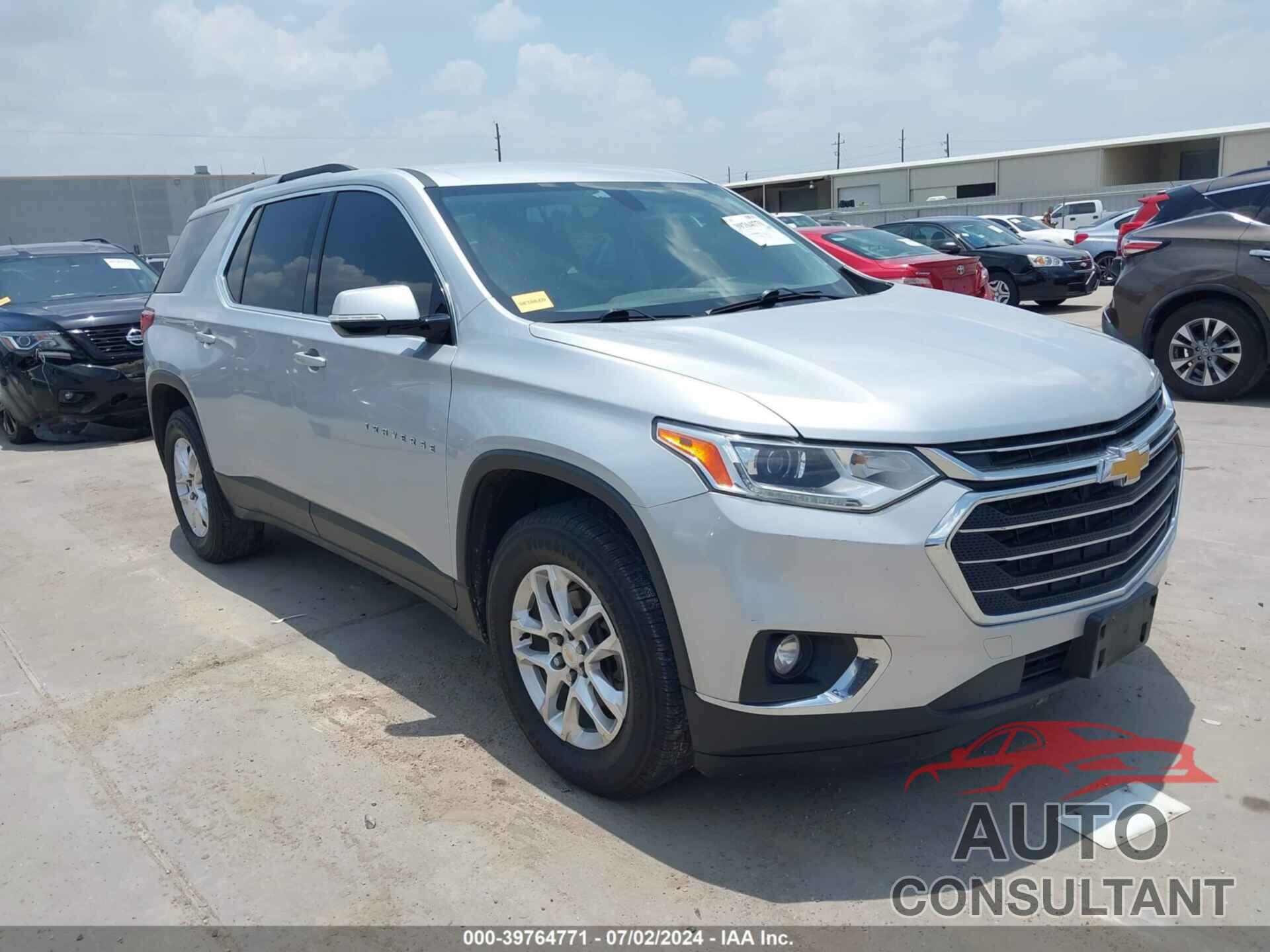 CHEVROLET TRAVERSE 2018 - 1GNERGKW6JJ188869