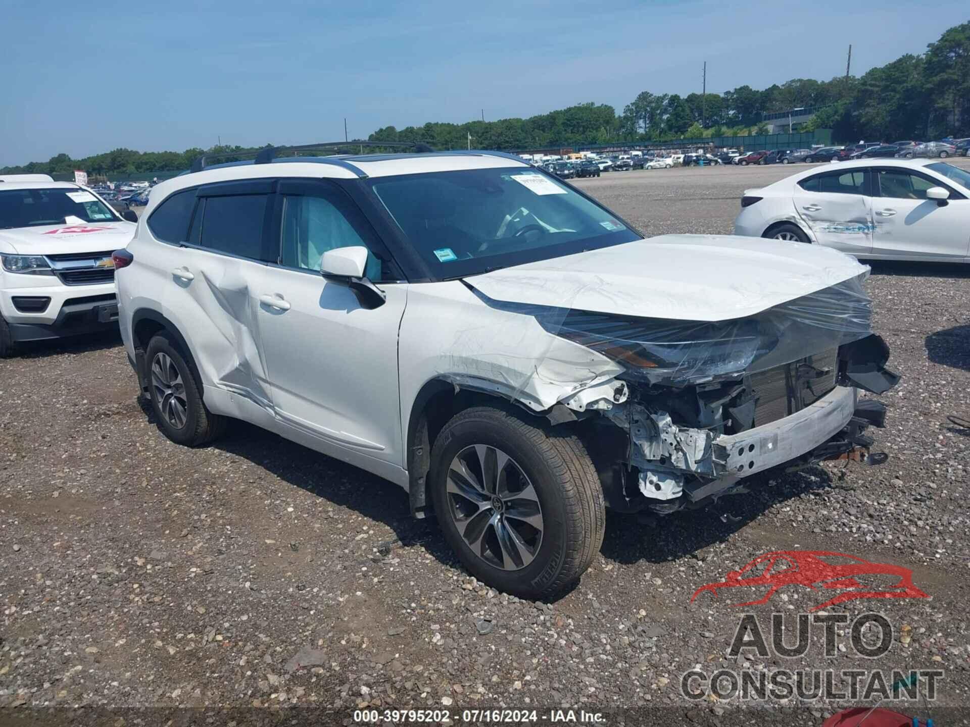 TOYOTA HIGHLANDER 2021 - 5TDGZRBHXMS118944
