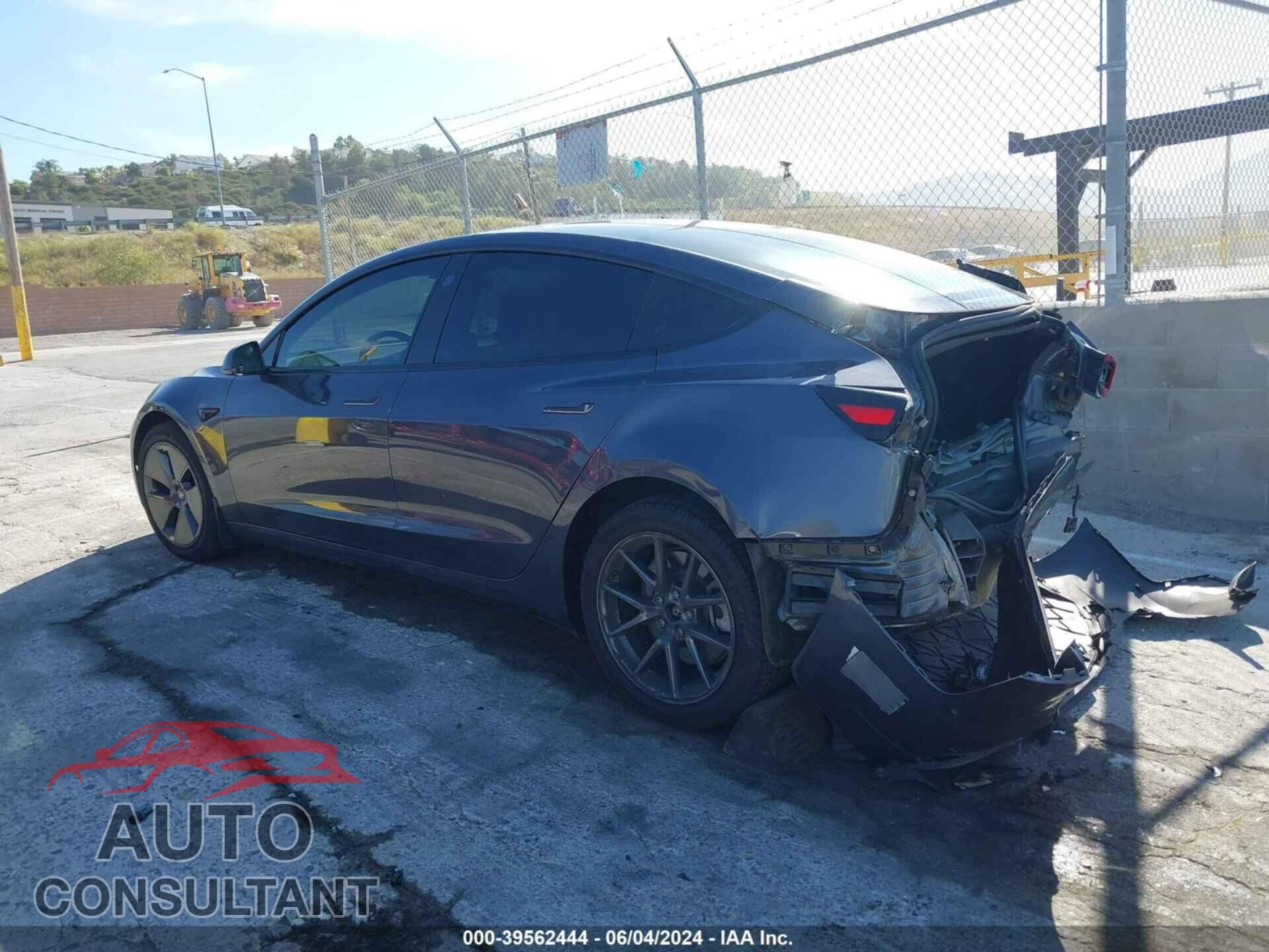TESLA MODEL 3 2023 - 5YJ3E1EA4PF464992