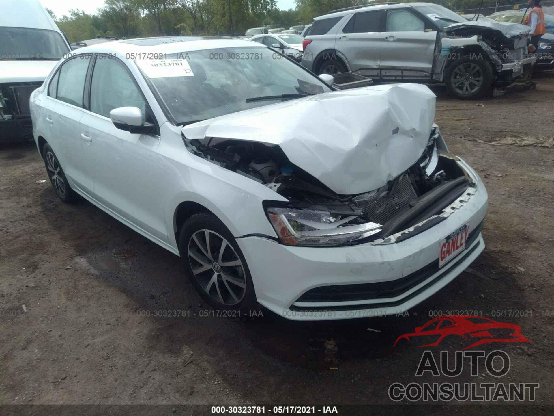 VOLKSWAGEN JETTA 2018 - 3VWDB7AJ6JM242430