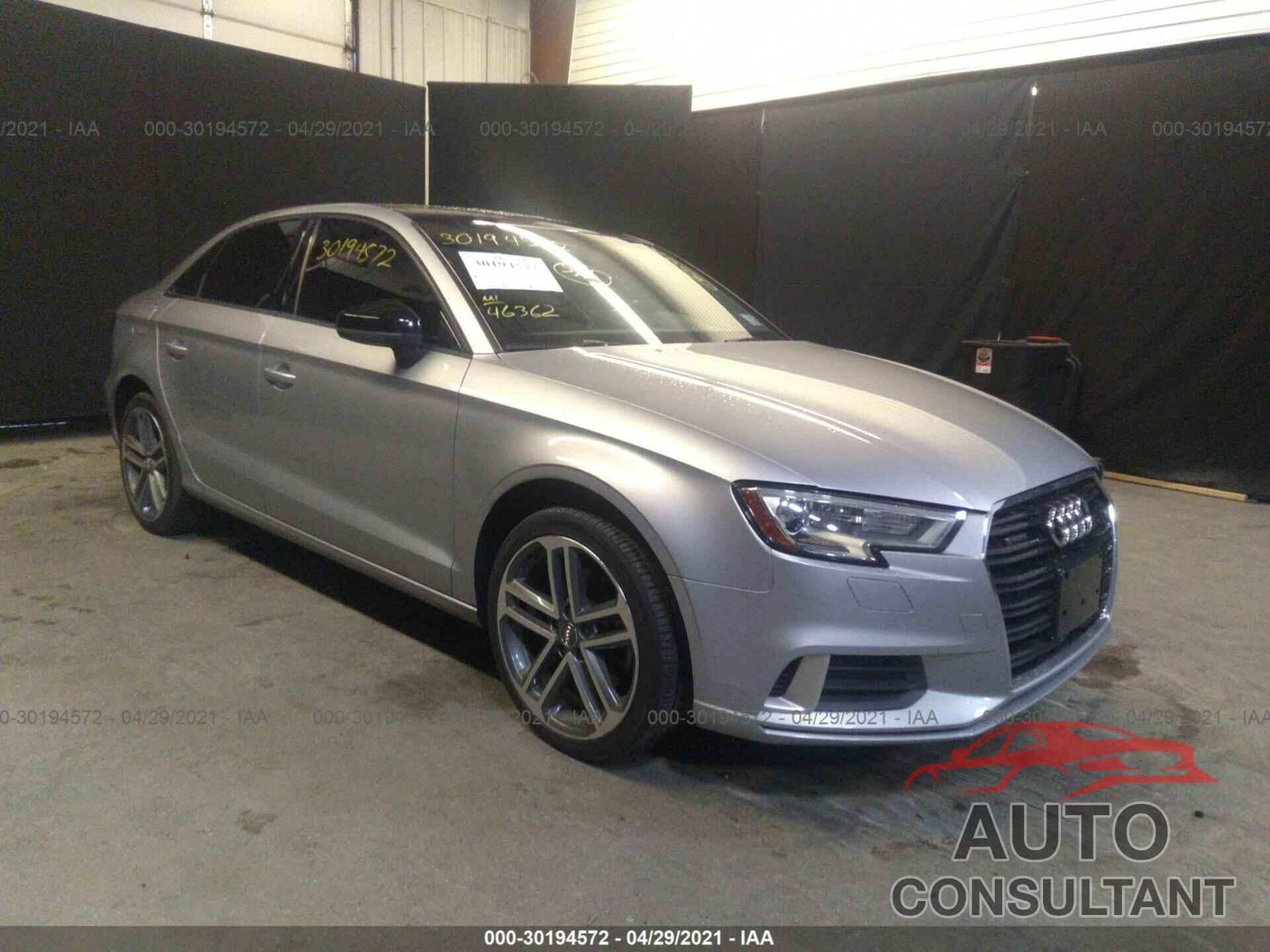AUDI A3 SEDAN 2017 - WAUB8GFF2H1009727