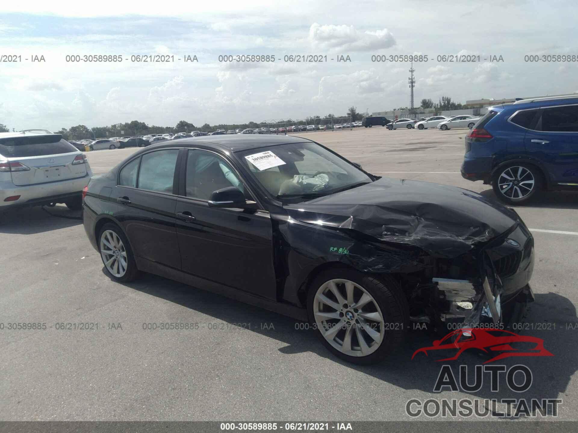 BMW 3 SERIES 2017 - WBA8E1G37HNU16536