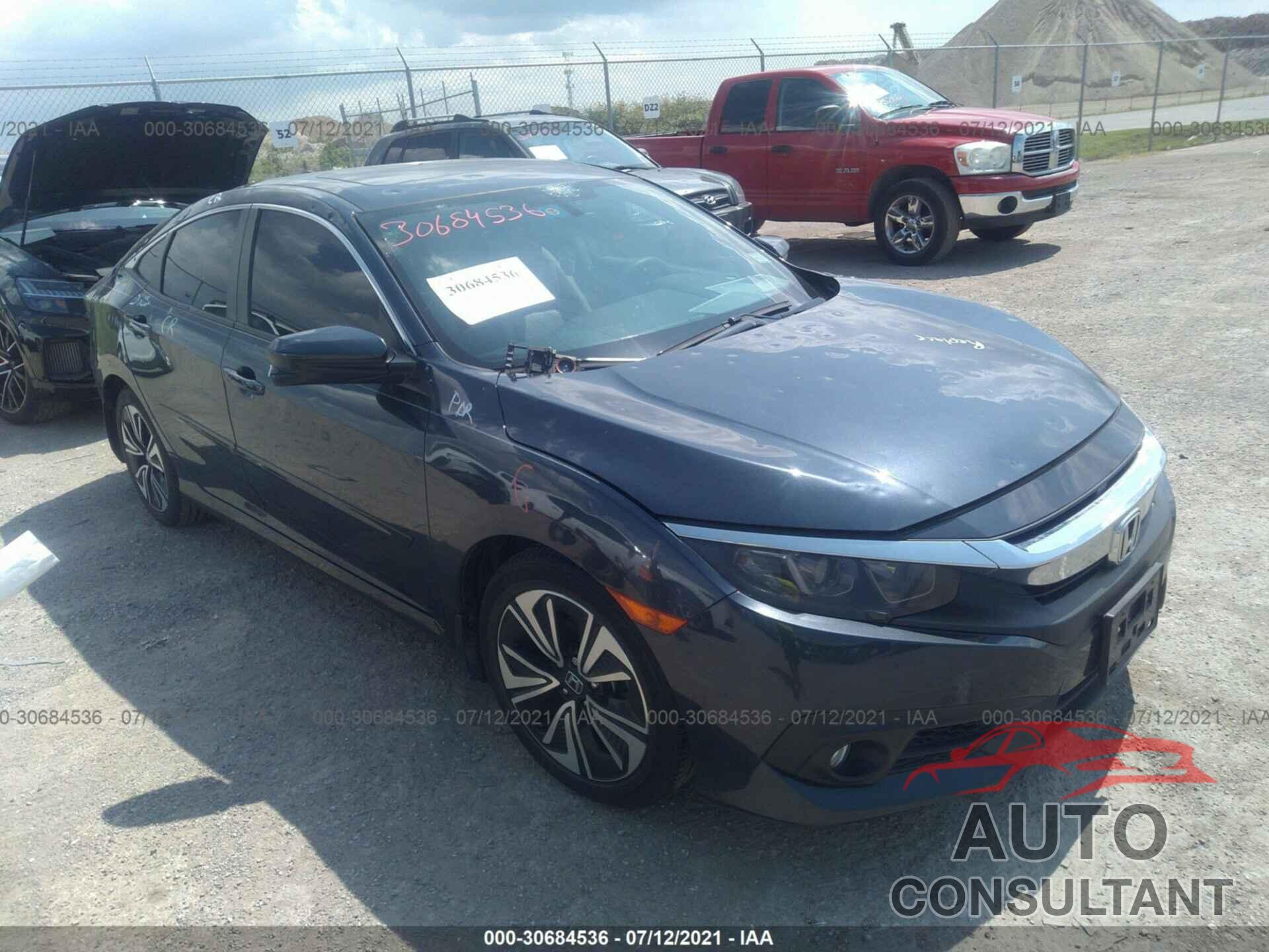 HONDA CIVIC SEDAN 2018 - JHMFC1F78JX018393