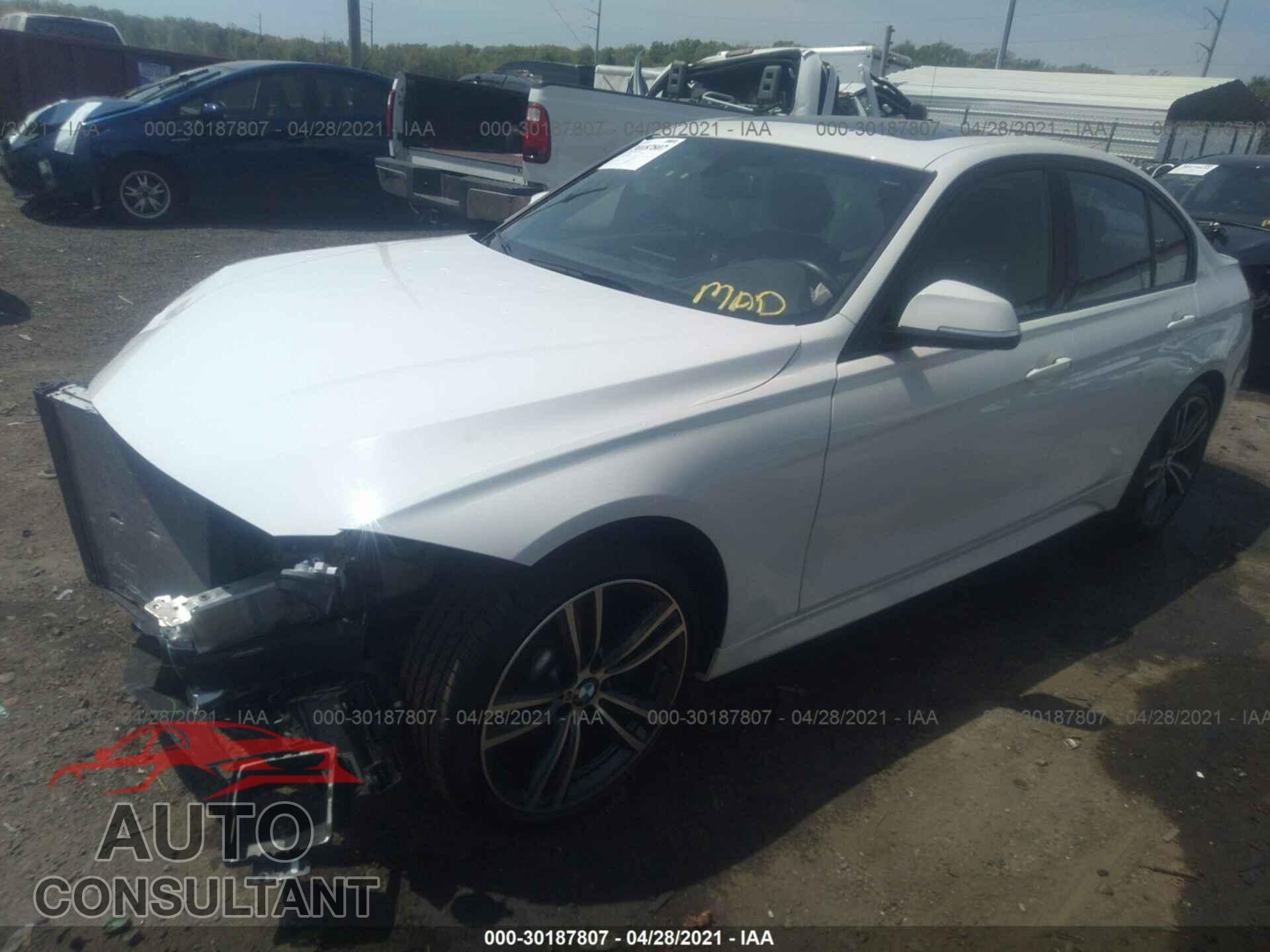BMW 3 SERIES 2017 - WBA8B7G34HNT70949