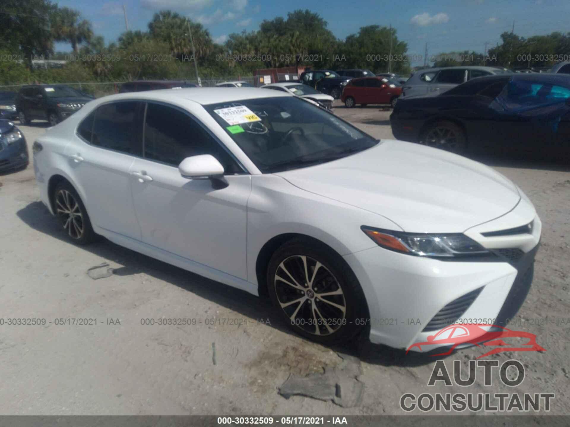 TOYOTA CAMRY 2018 - JTNB11HK8J3006643