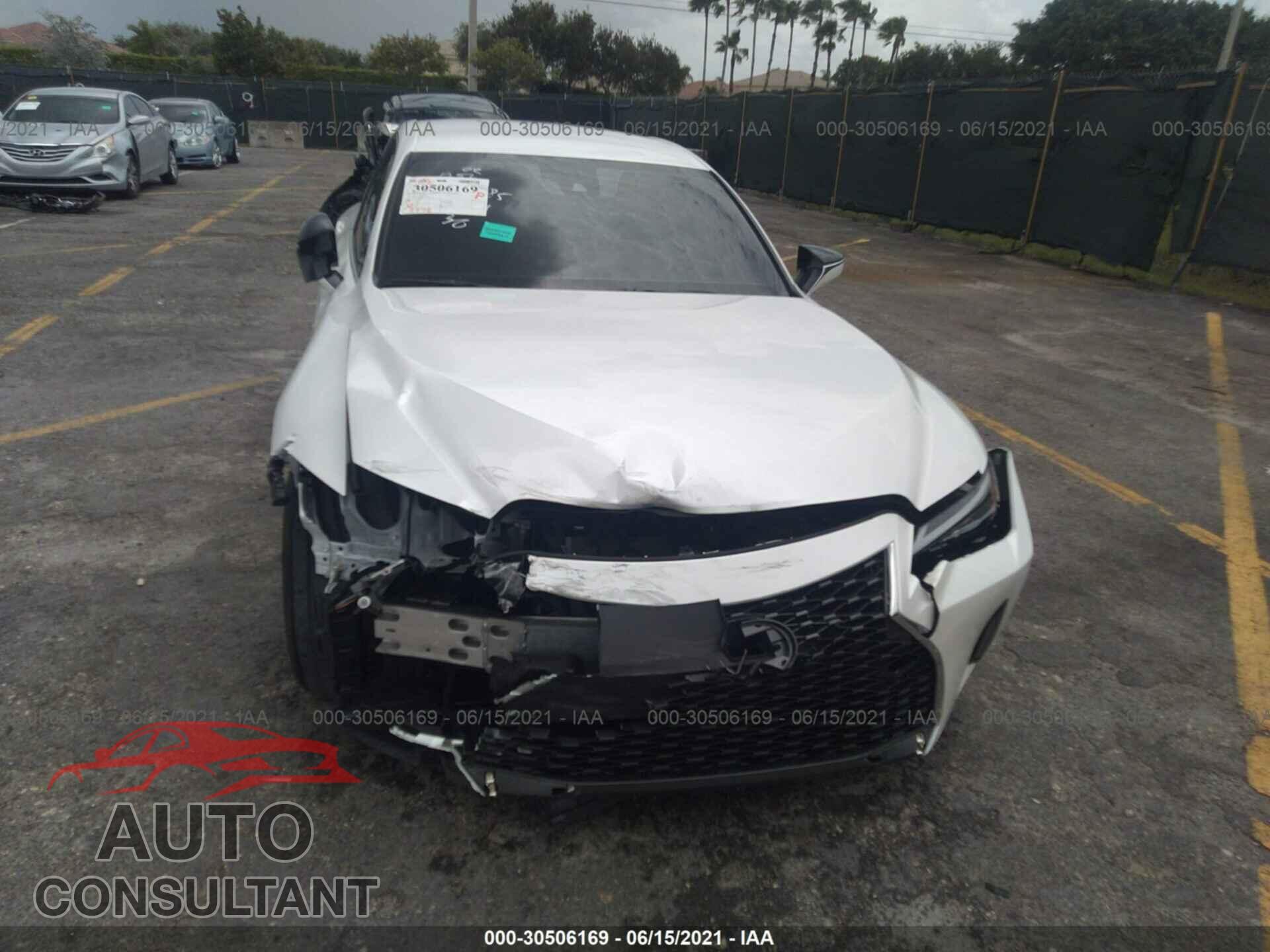 LEXUS IS 2021 - JTHAA1D20M5113585