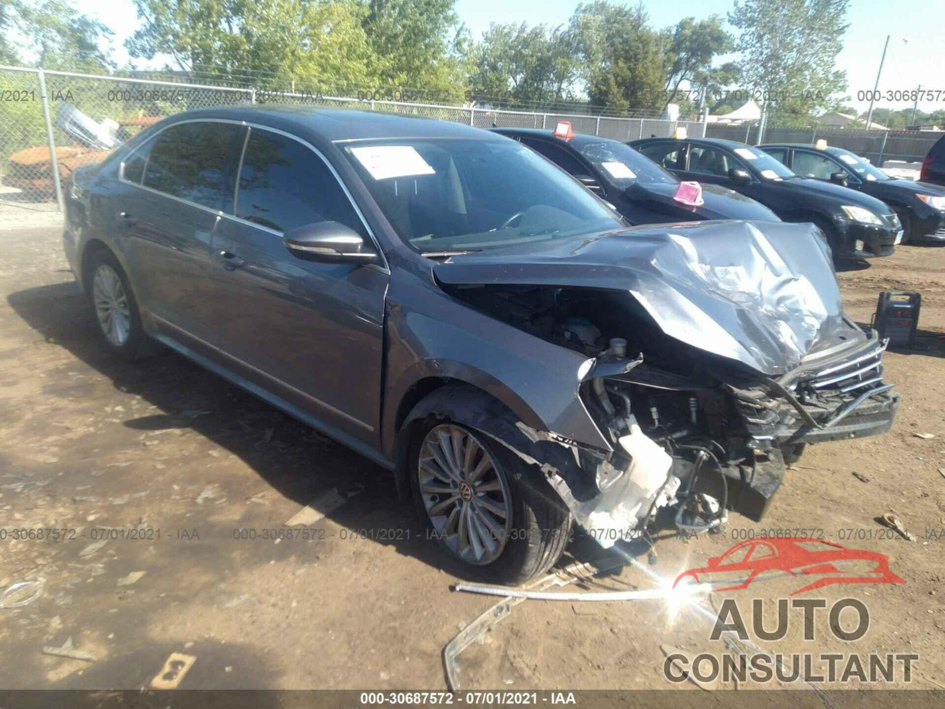 VOLKSWAGEN PASSAT 2016 - 1VWBT7A39GC008475