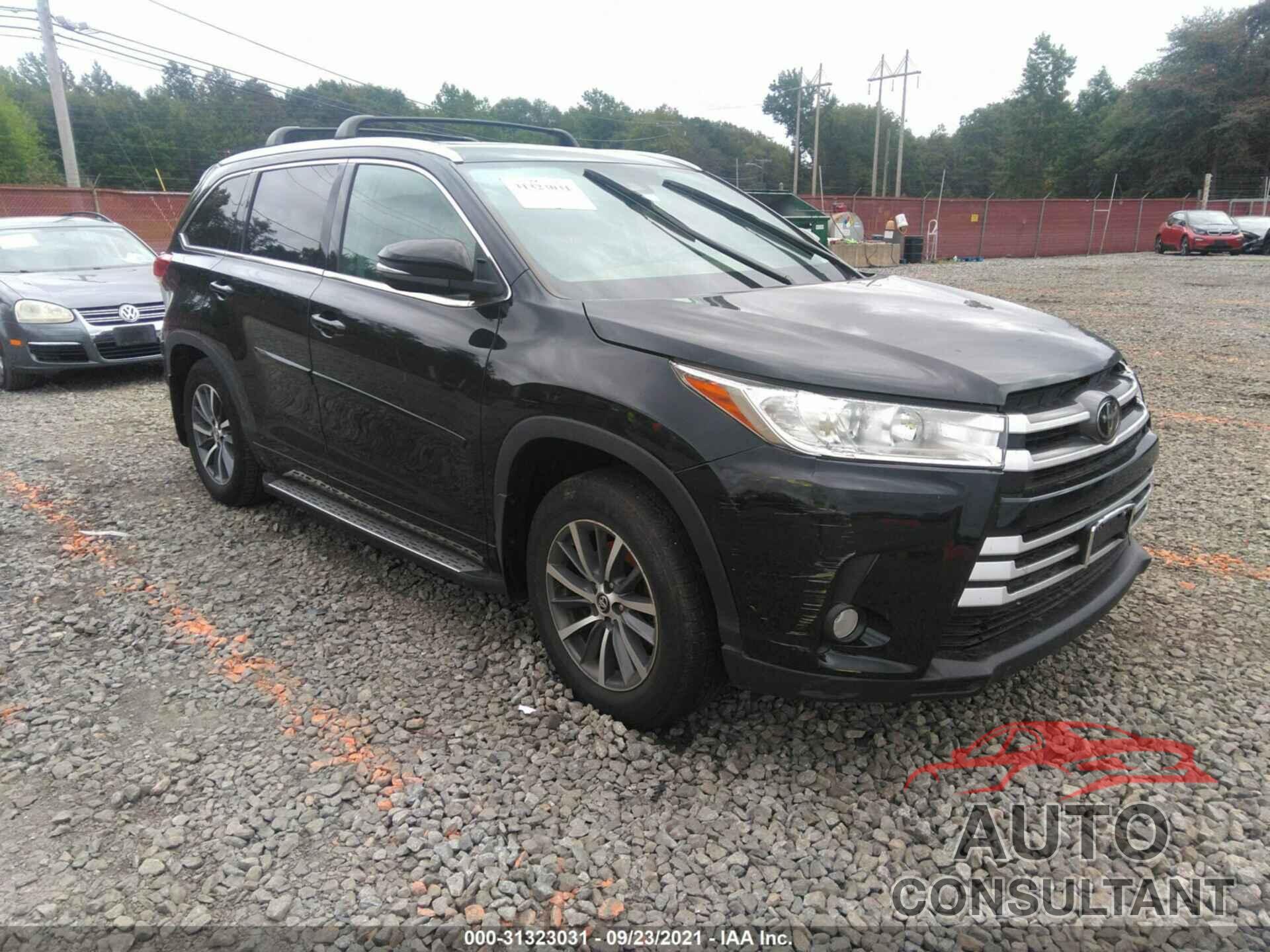 TOYOTA HIGHLANDER 2018 - 5TDJZRFH6JS902226