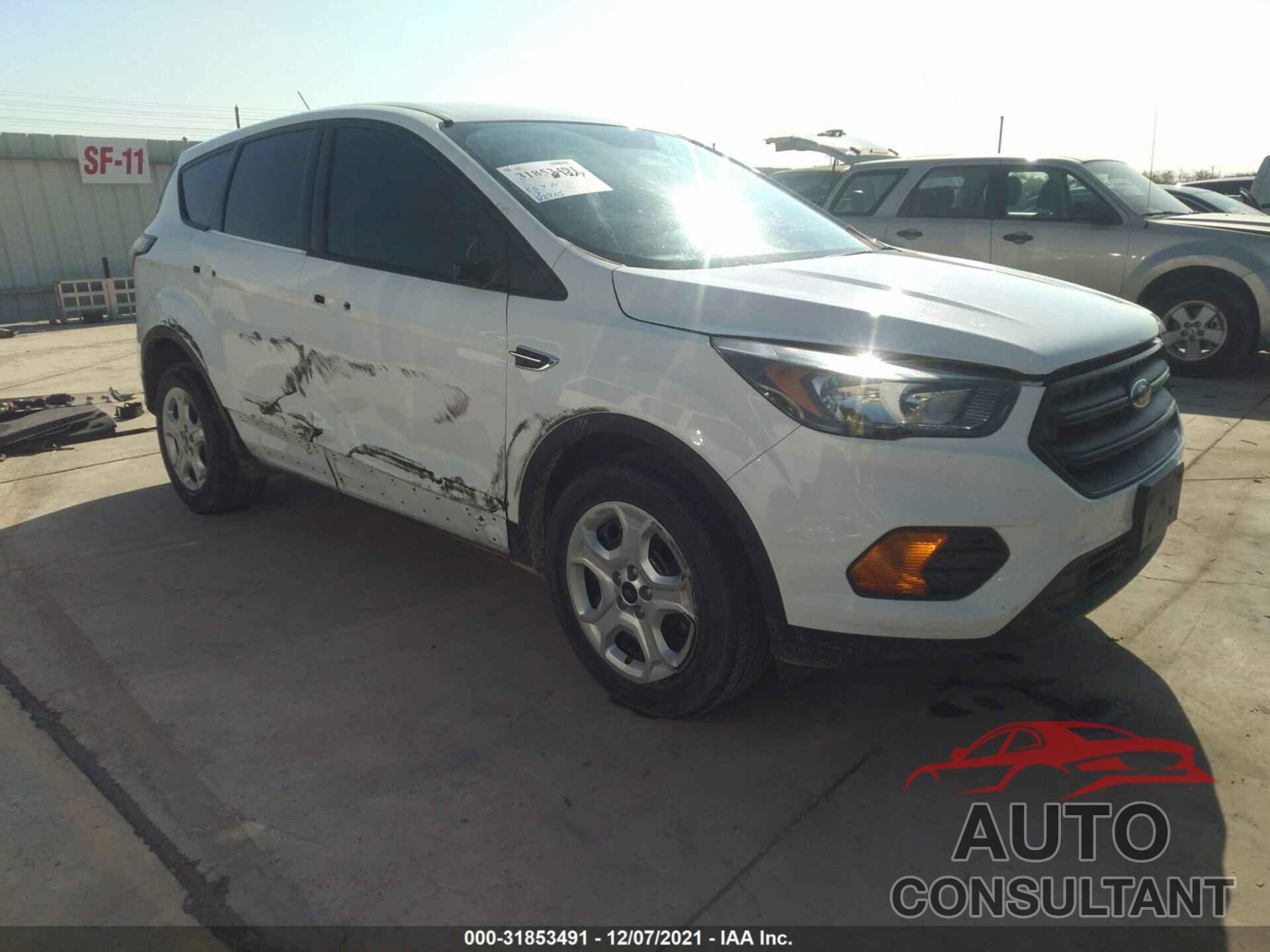 FORD ESCAPE 2018 - 1FMCU0F71JUB54616