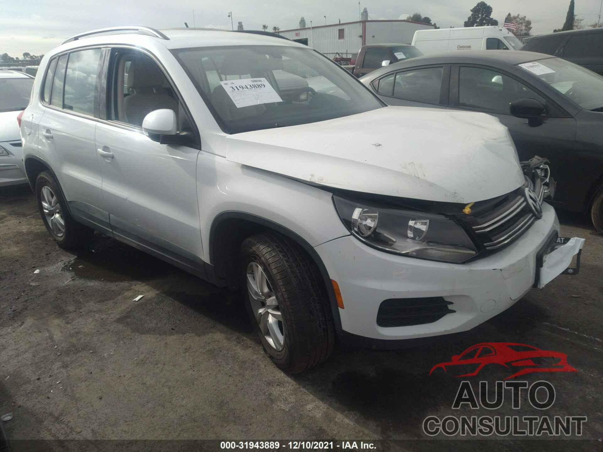 VOLKSWAGEN TIGUAN 2017 - WVGAV7AX8HK027968