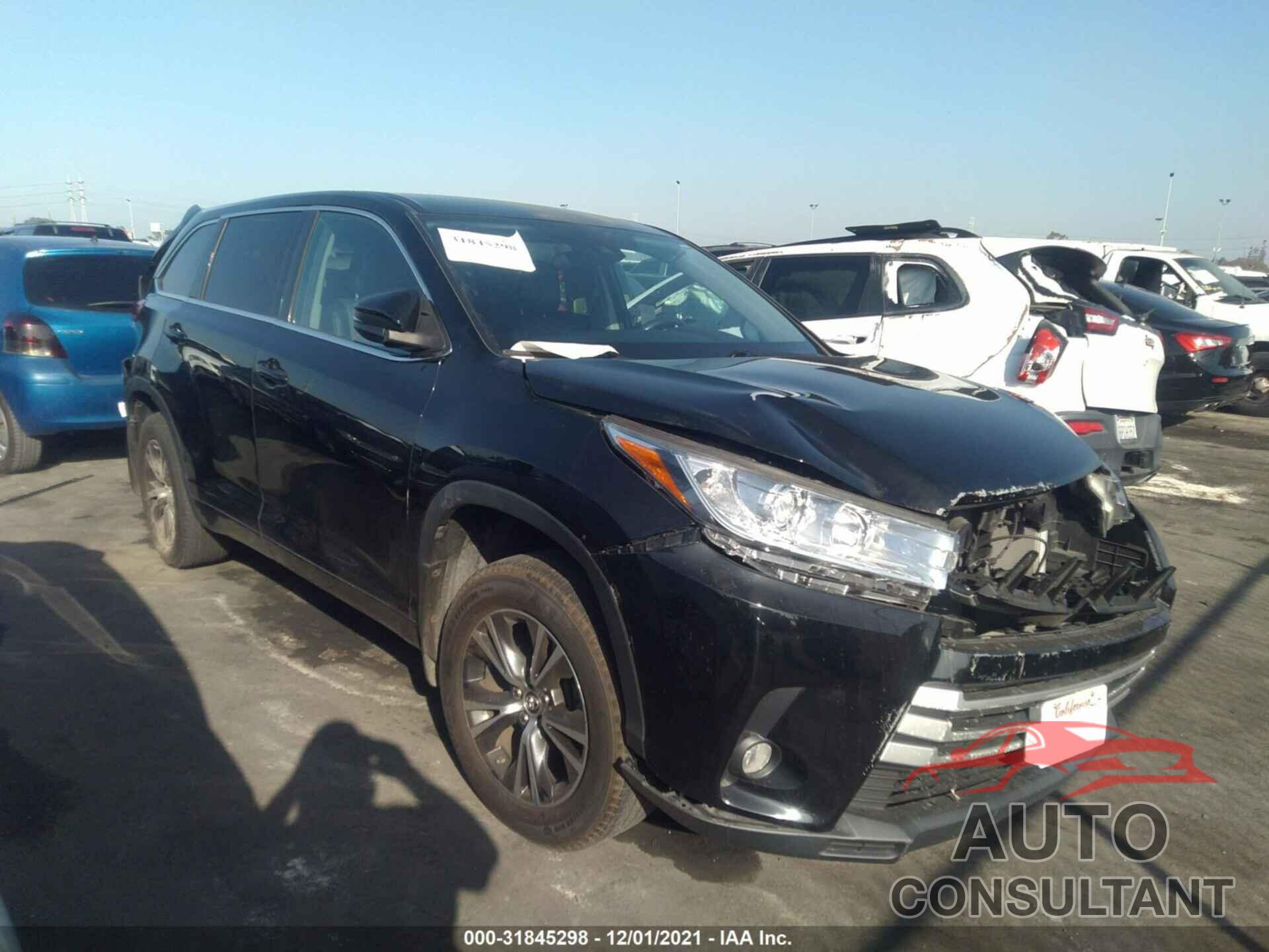 TOYOTA HIGHLANDER 2018 - 5TDBZRFH4JS831113