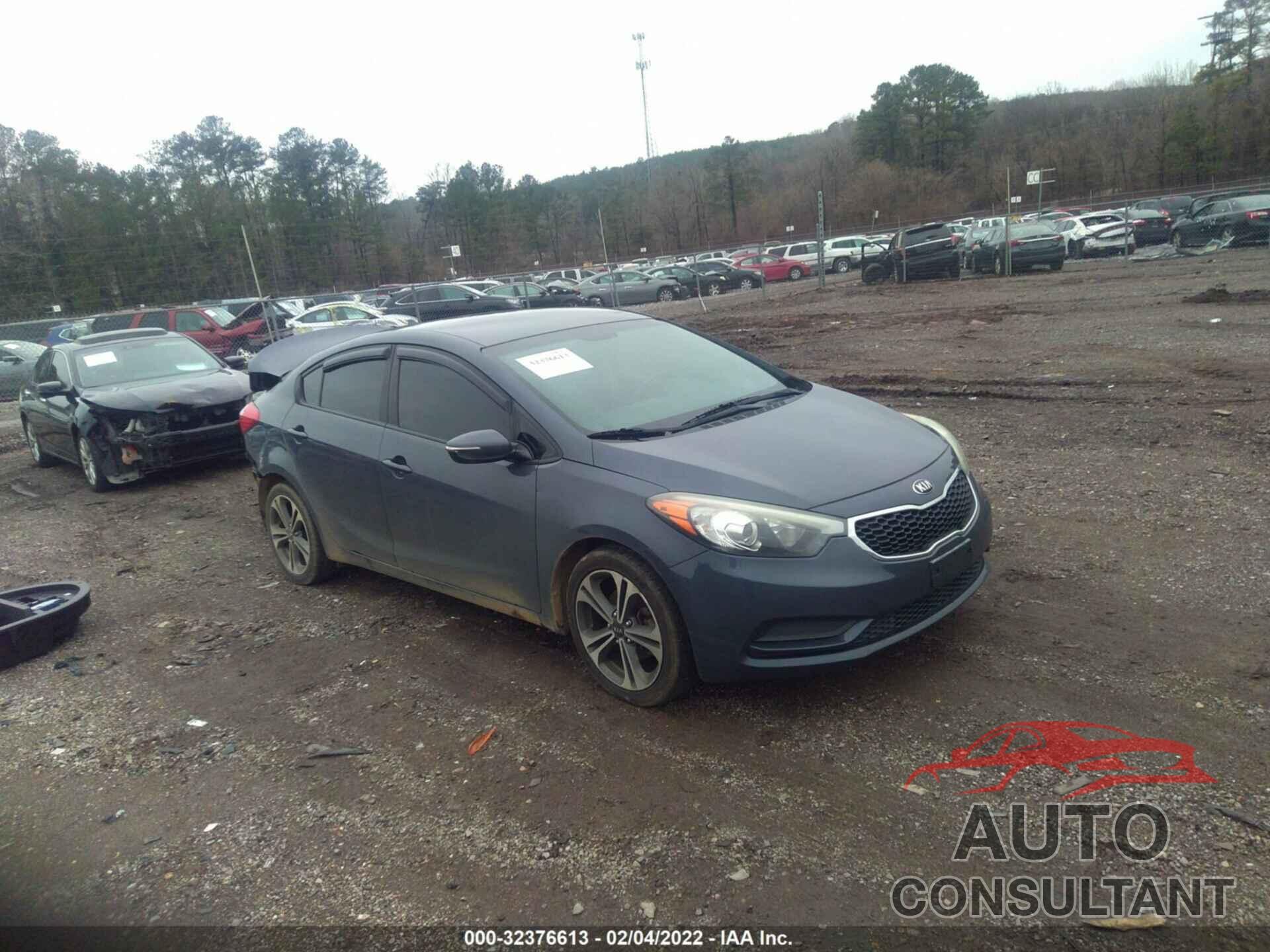 KIA FORTE 2016 - KNAFX4A61G5551693