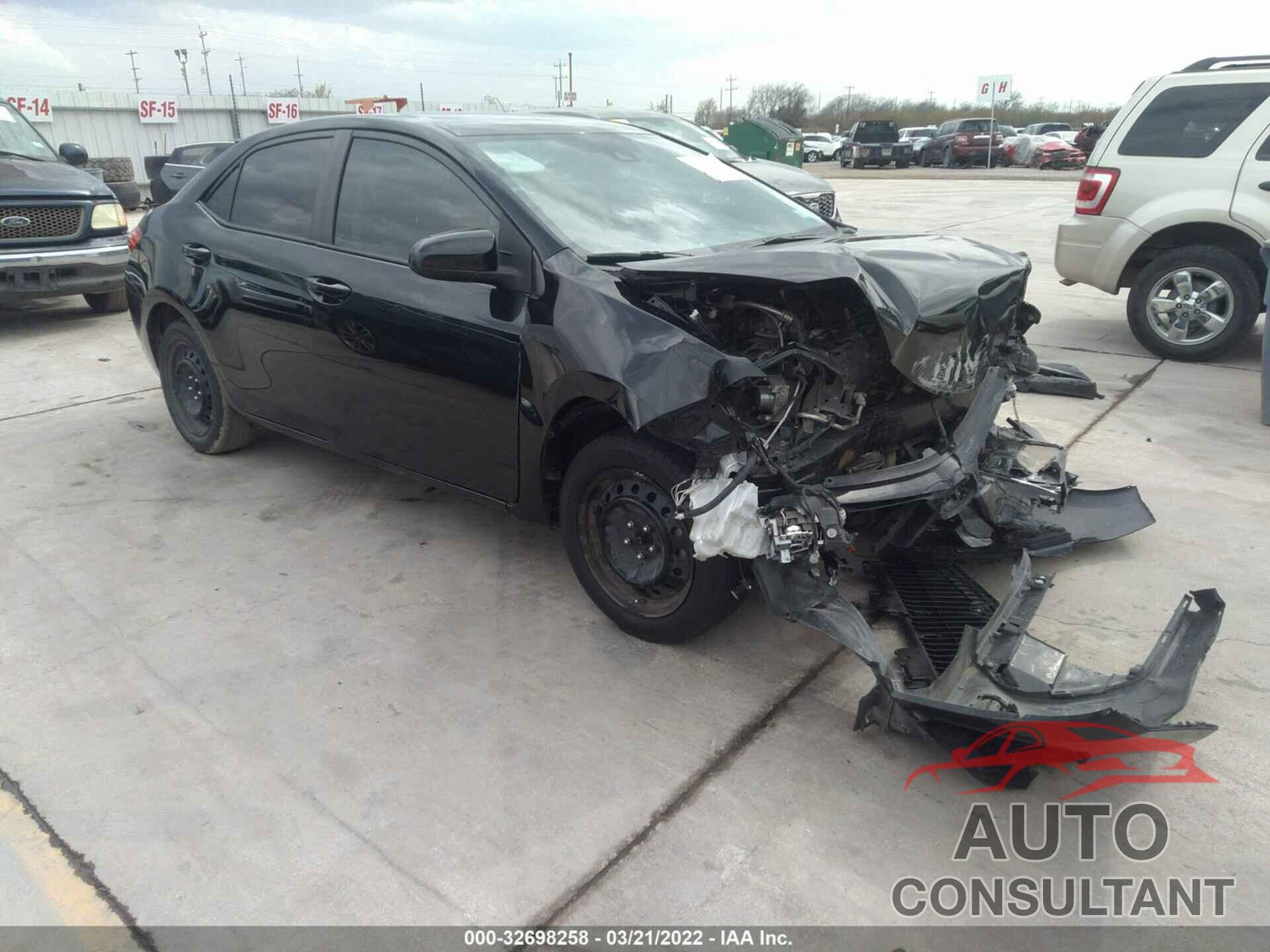 TOYOTA COROLLA 2018 - 5YFBURHE1JP848462