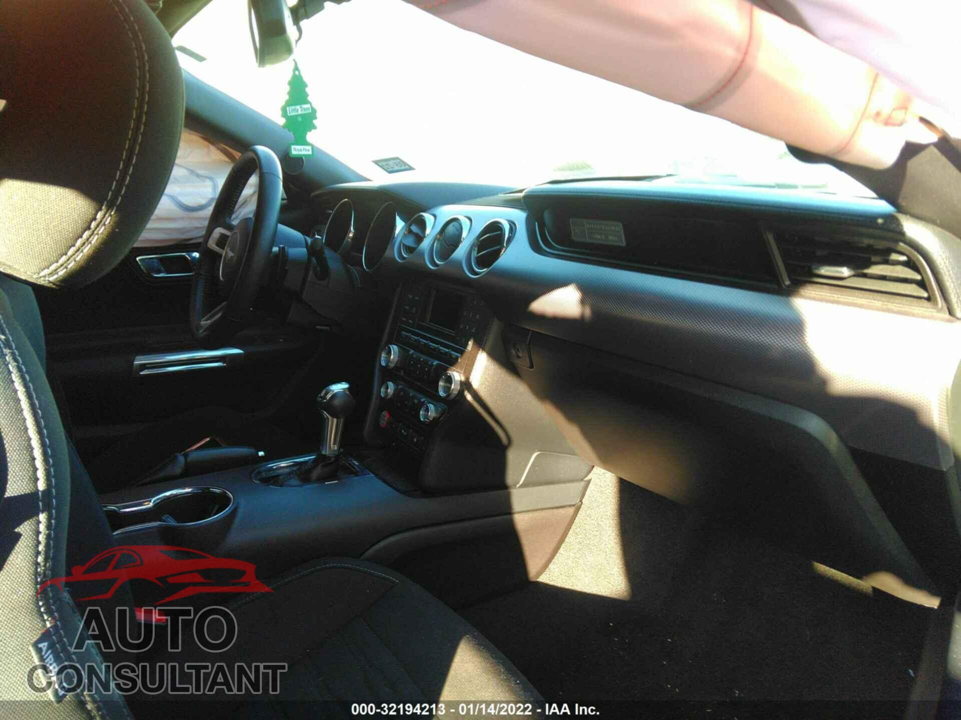 FORD MUSTANG 2017 - 1FA6P8TH9H5202605