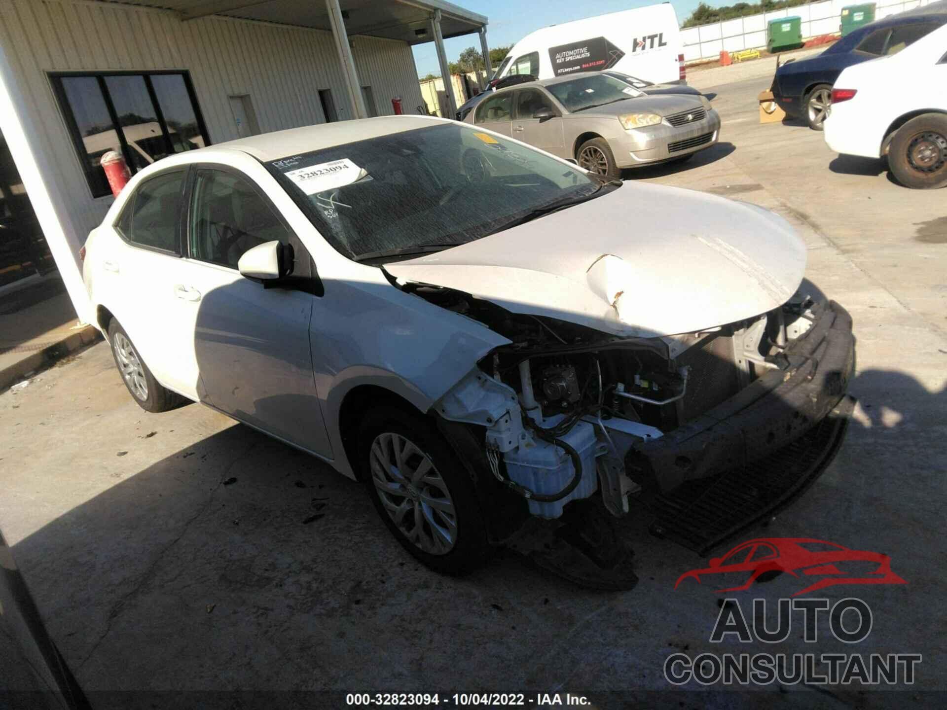 TOYOTA COROLLA 2018 - 5YFBURHE3JP737895