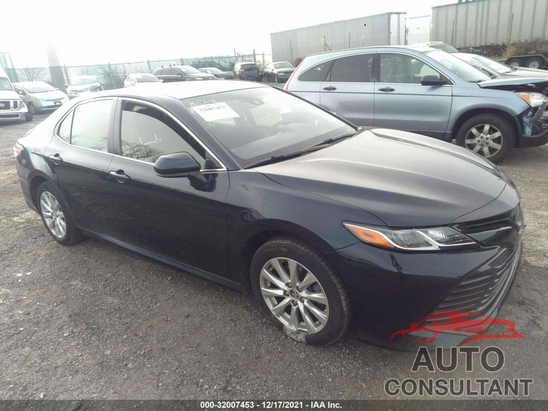 TOYOTA CAMRY 2018 - JTNB11HK1J3016074
