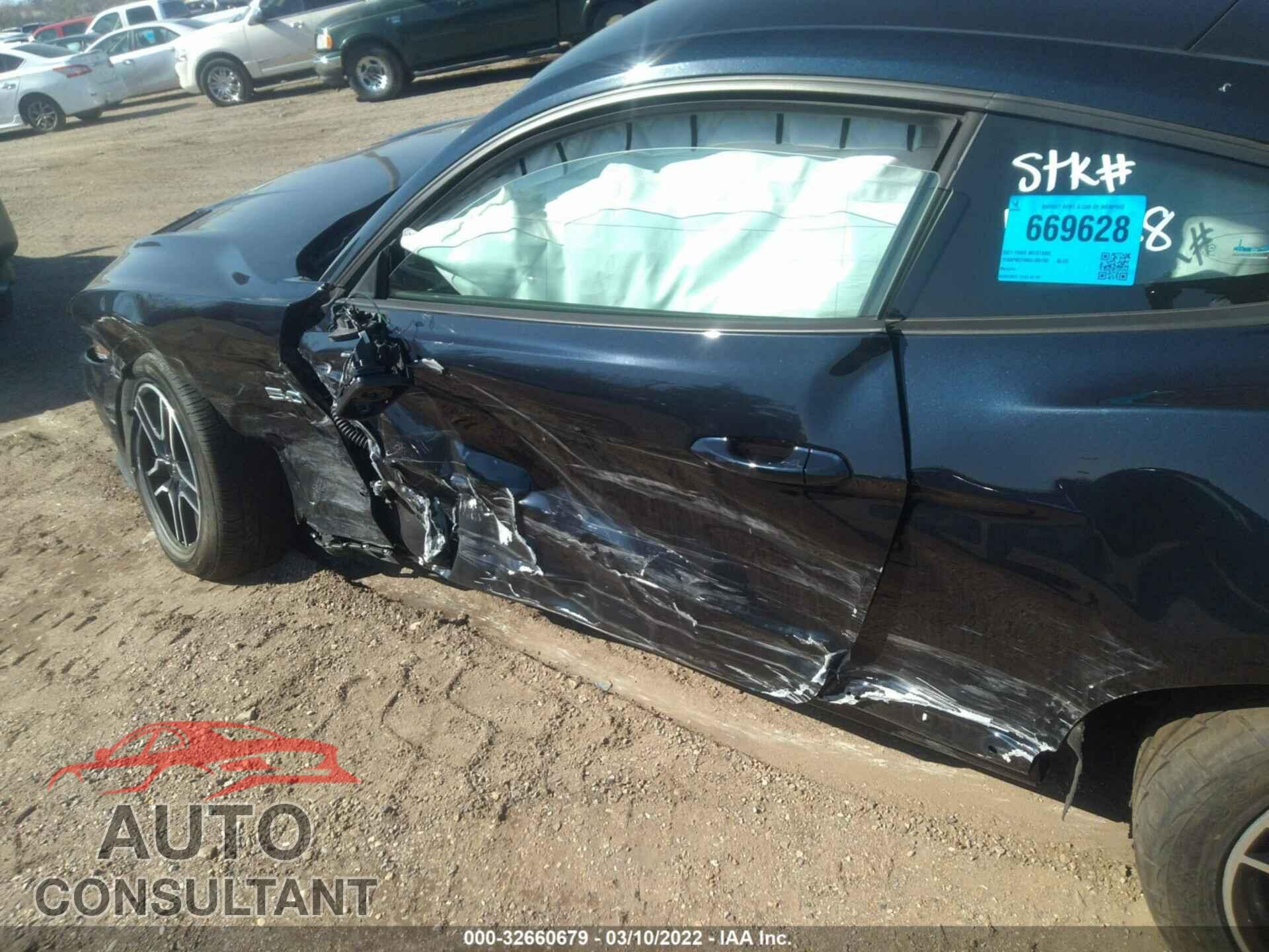 FORD MUSTANG 2021 - 1FA6P8CF0M5109190