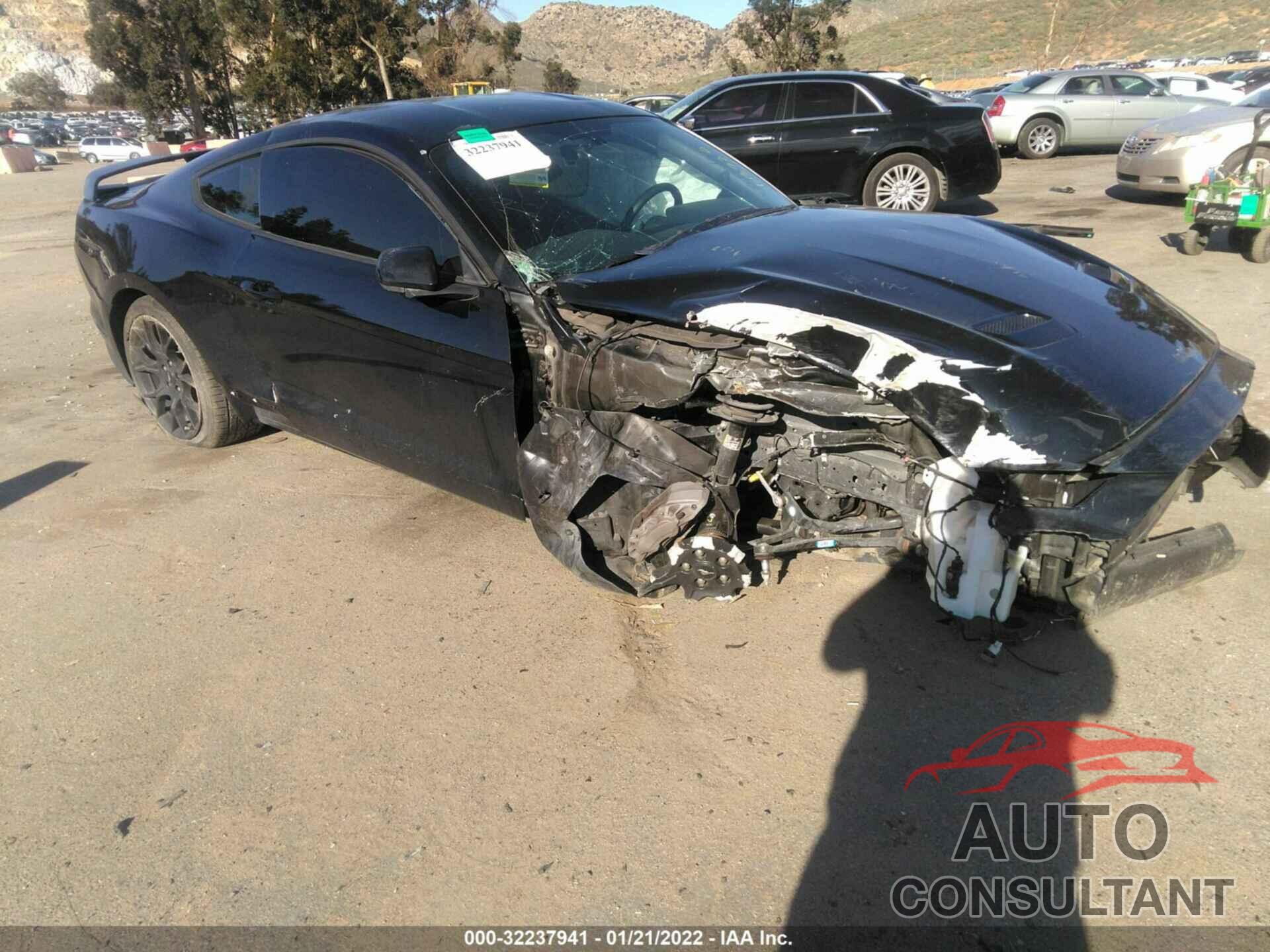 FORD MUSTANG 2019 - 1FA6P8TH2K5169289