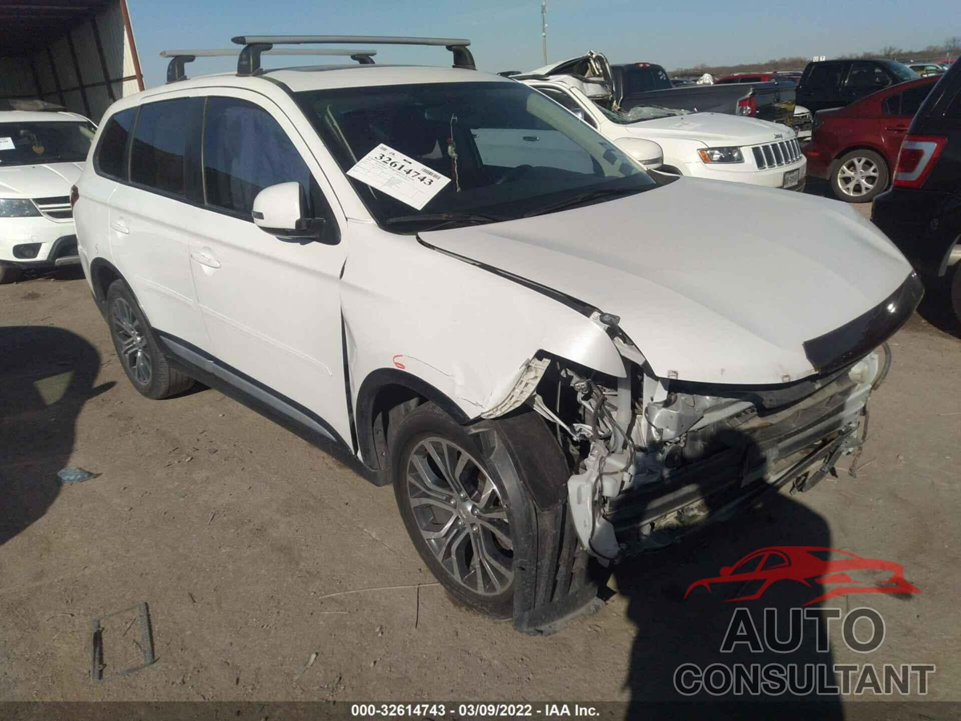 MITSUBISHI OUTLANDER 2018 - JA4AD3A31JZ021465
