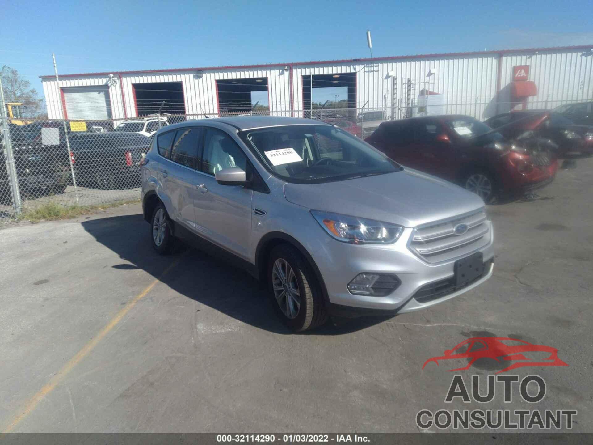 FORD ESCAPE 2019 - 1FMCU0GD5KUB30079