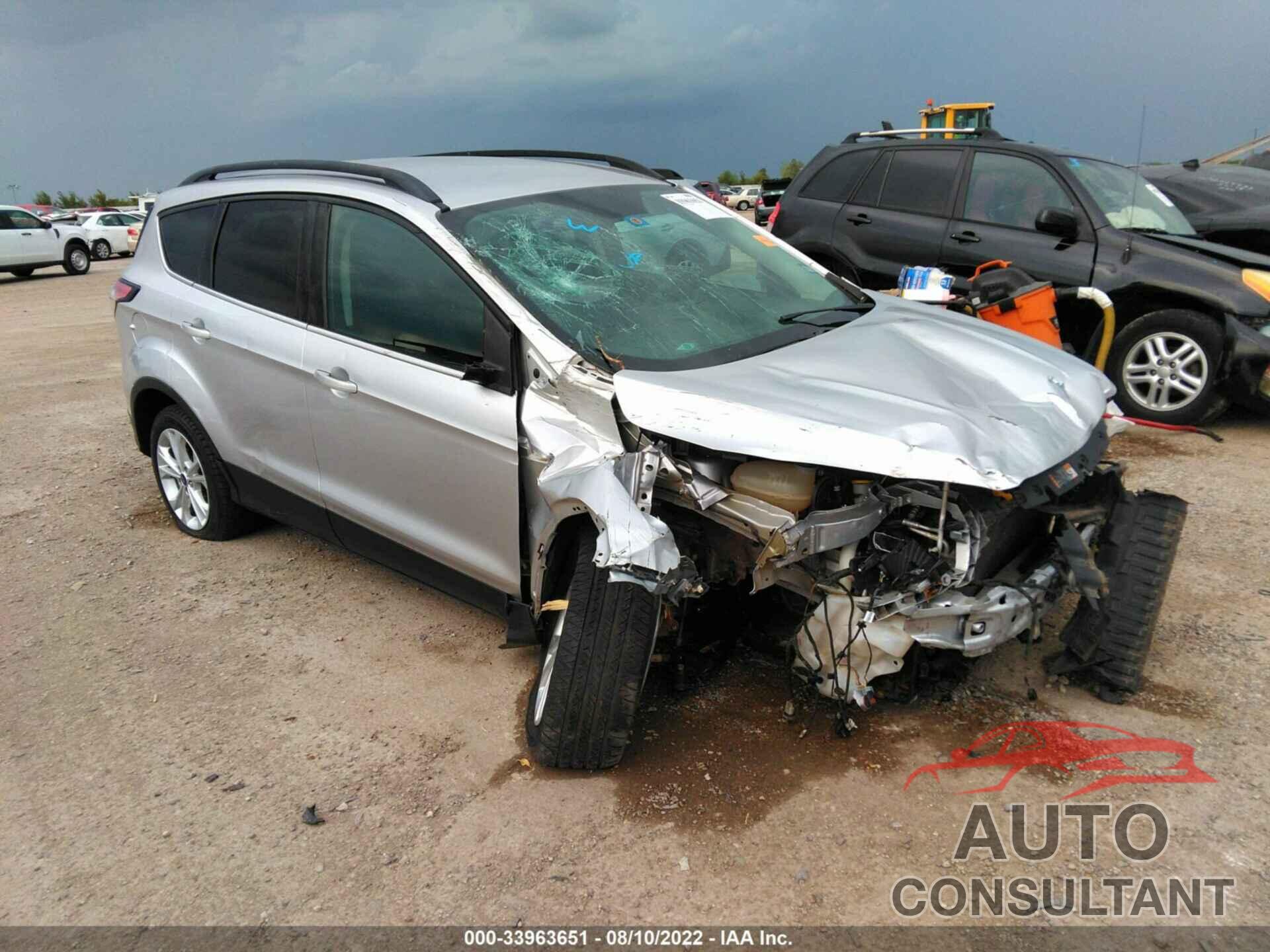 FORD ESCAPE 2017 - 1FMCU0GD7HUB58877