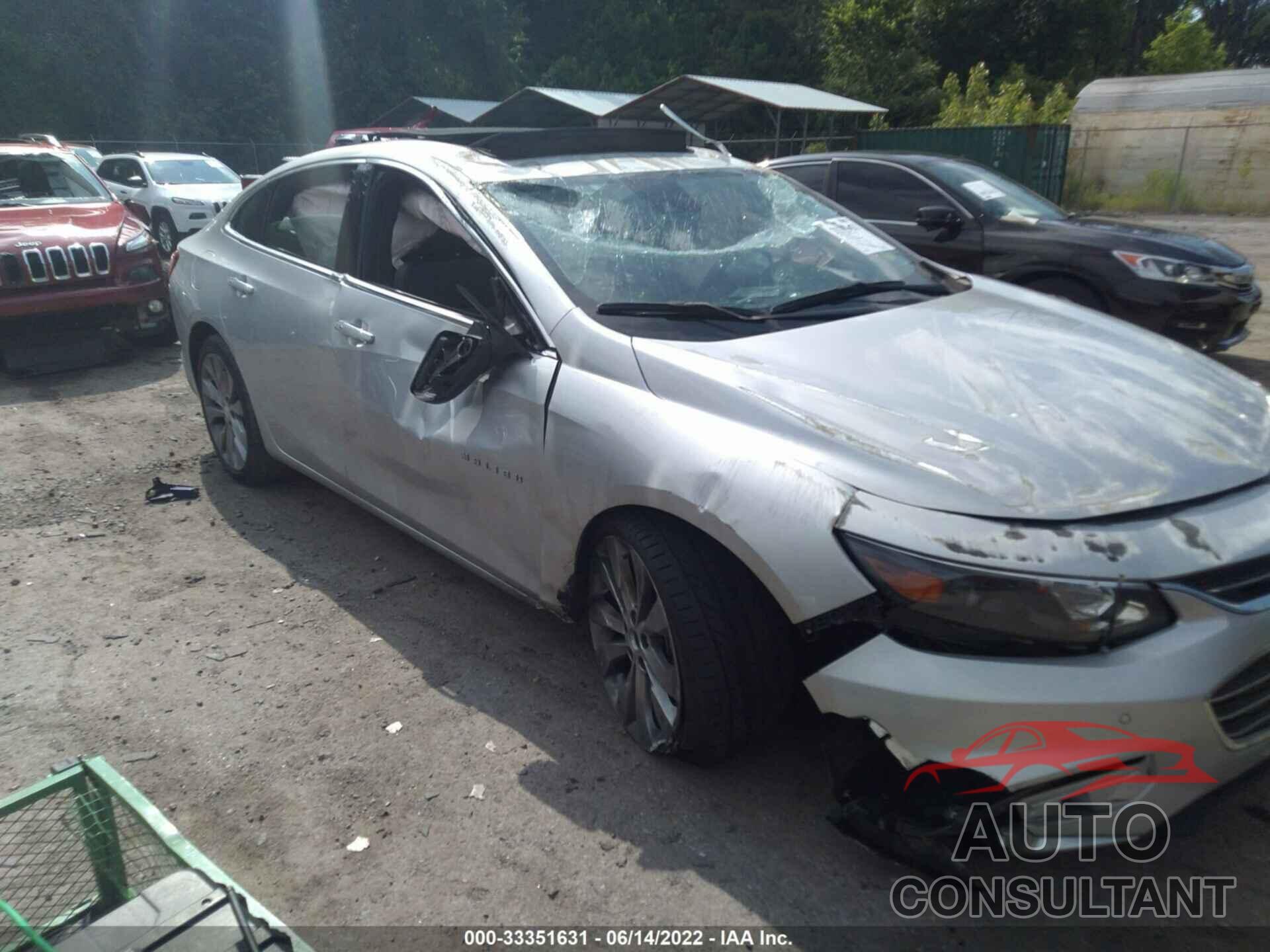 CHEVROLET MALIBU 2017 - 1G1ZH5SX8HF183074