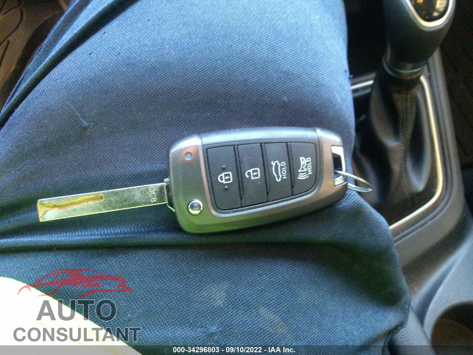 HYUNDAI ACCENT 2018 - 3KPC24A33JE018007