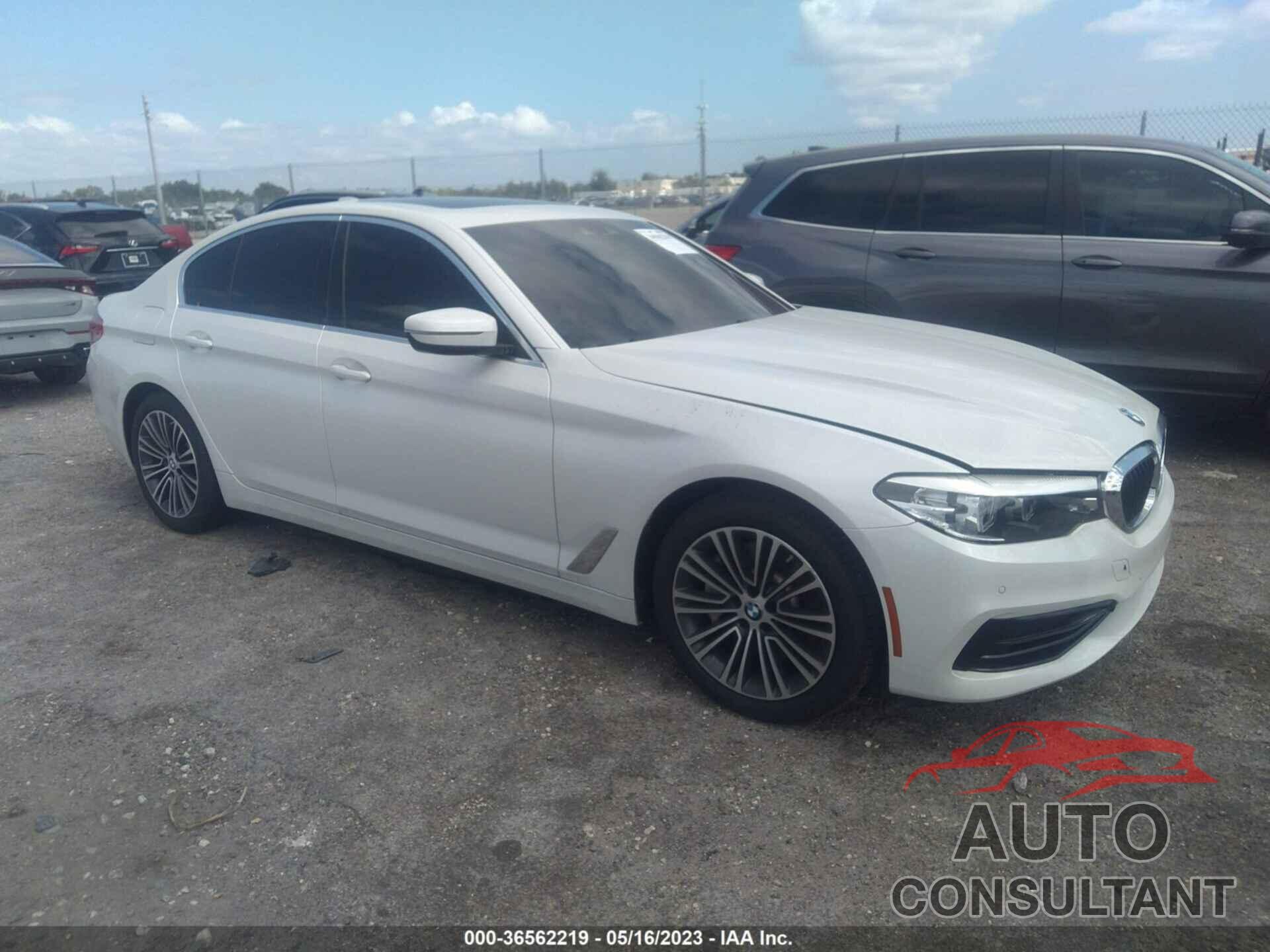 BMW 5 SERIES 2019 - WBAJE5C59KWW13595