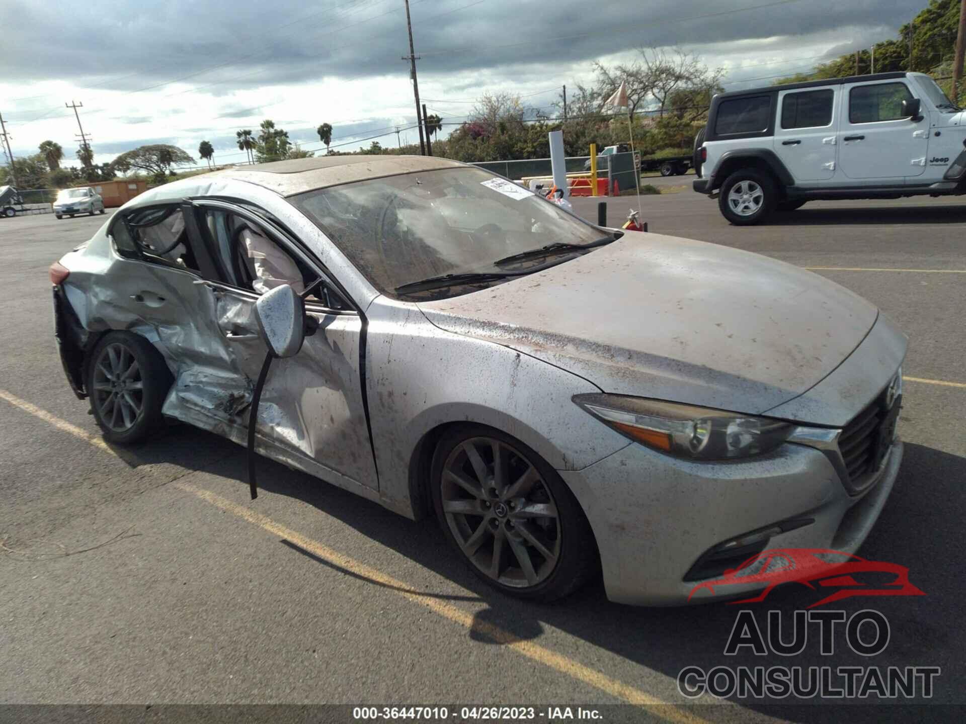 MAZDA MAZDA3 4-DOOR 2018 - JM1BN1V38J1159184
