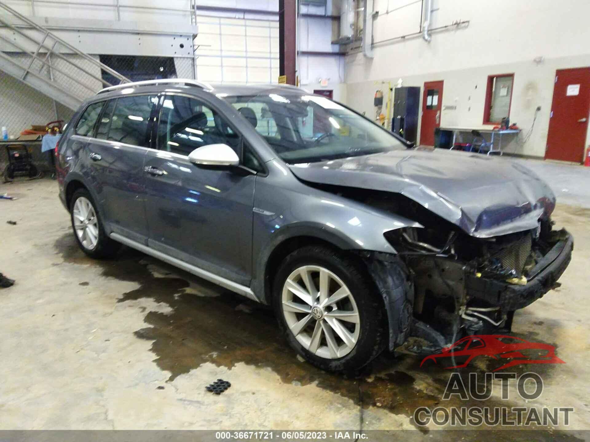 VOLKSWAGEN GOLF ALLTRACK 2018 - 3VWM17AU4JM761974