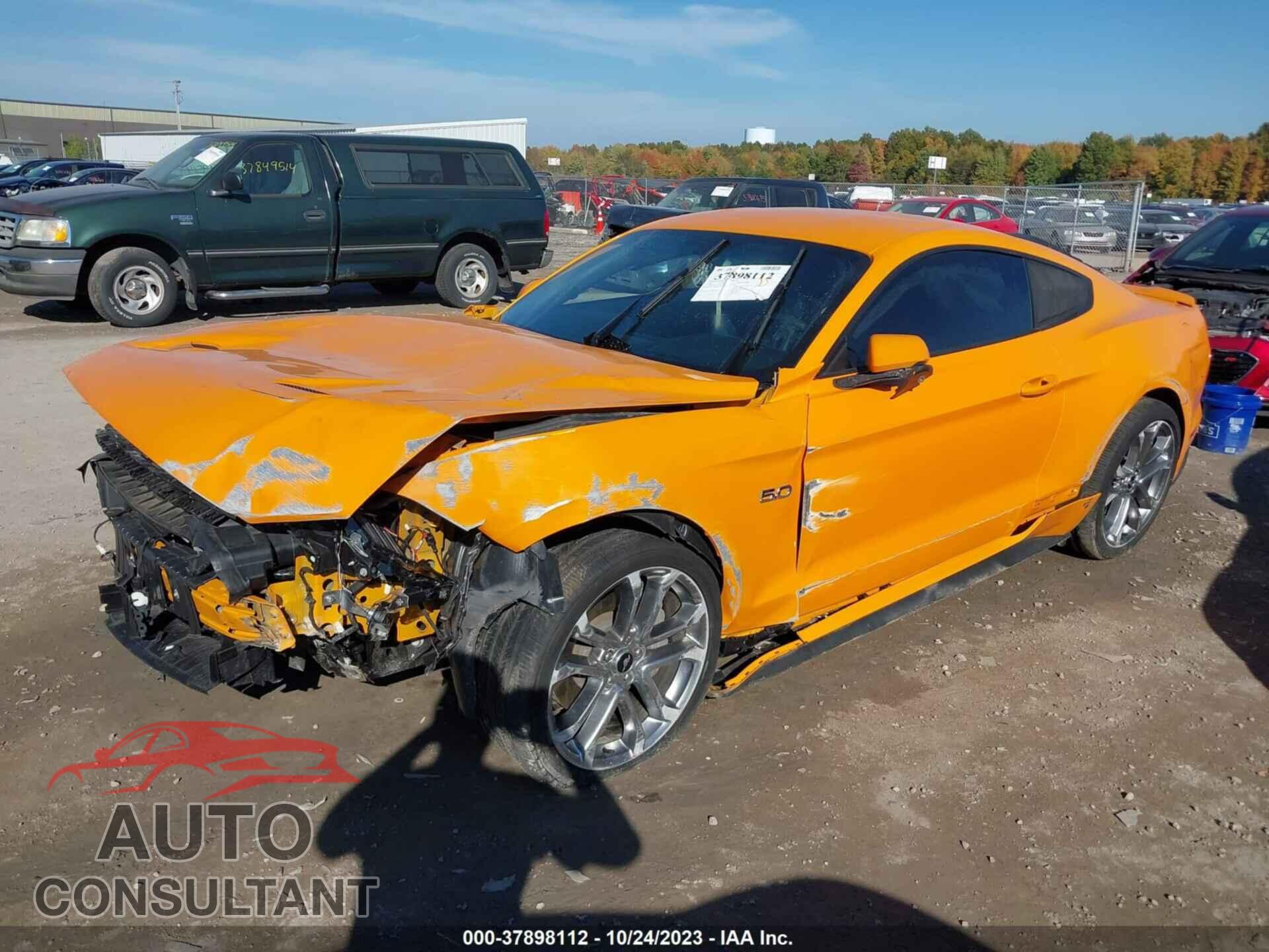 FORD MUSTANG 2018 - 1FA6P8CF7J5113684