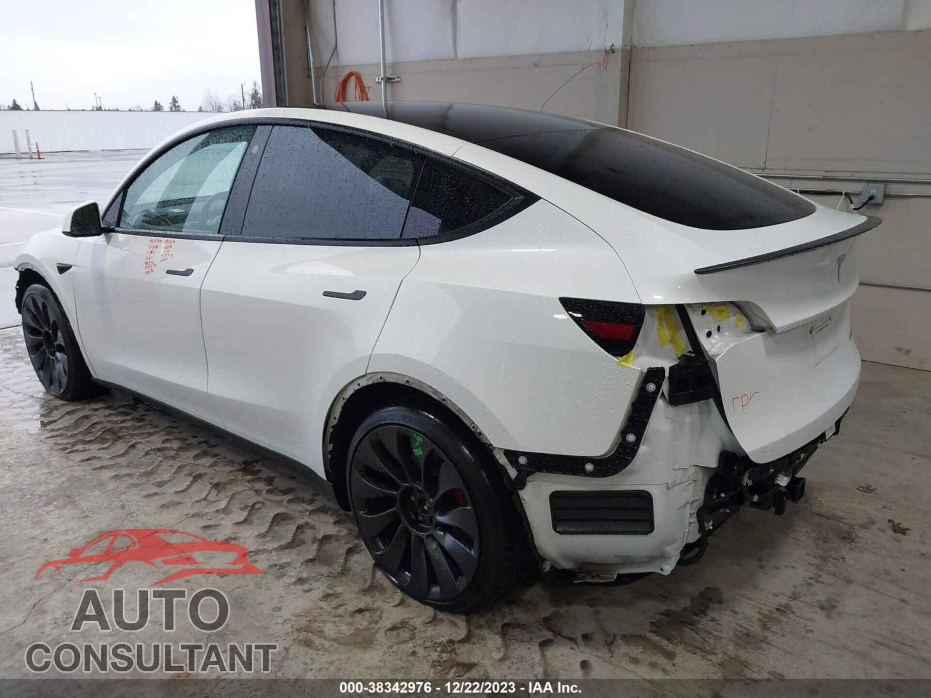 TESLA MODEL Y 2022 - 7SAYGDEF2NF484350