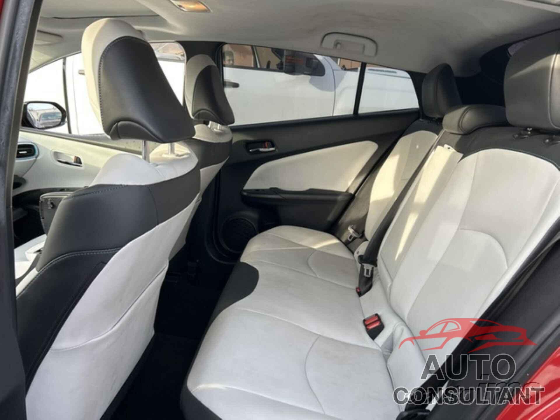 TOYOTA PRIUS 2016 - JTDKARFU2G3522013