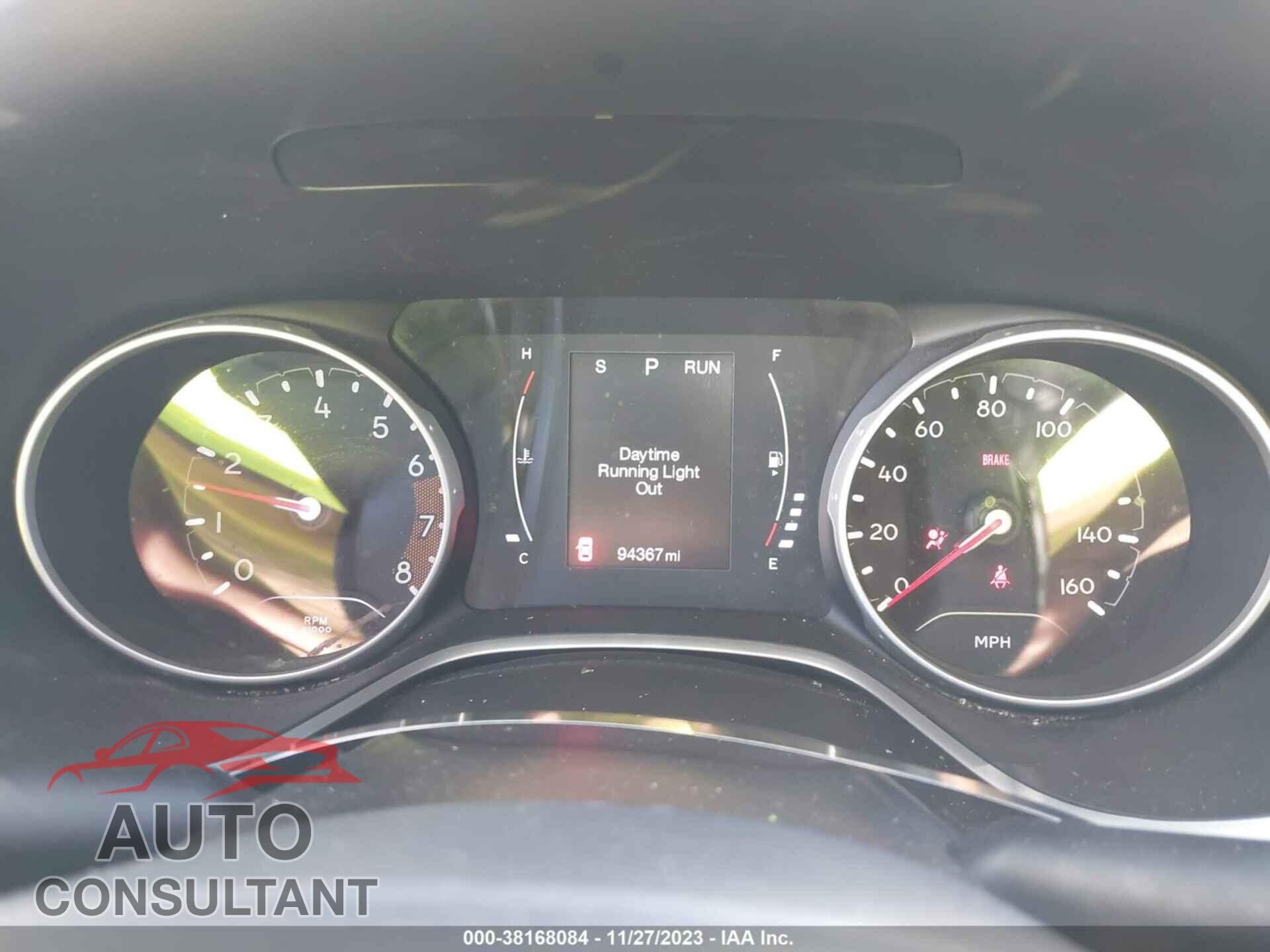 JEEP COMPASS 2018 - 3C4NJDBB5JT232199