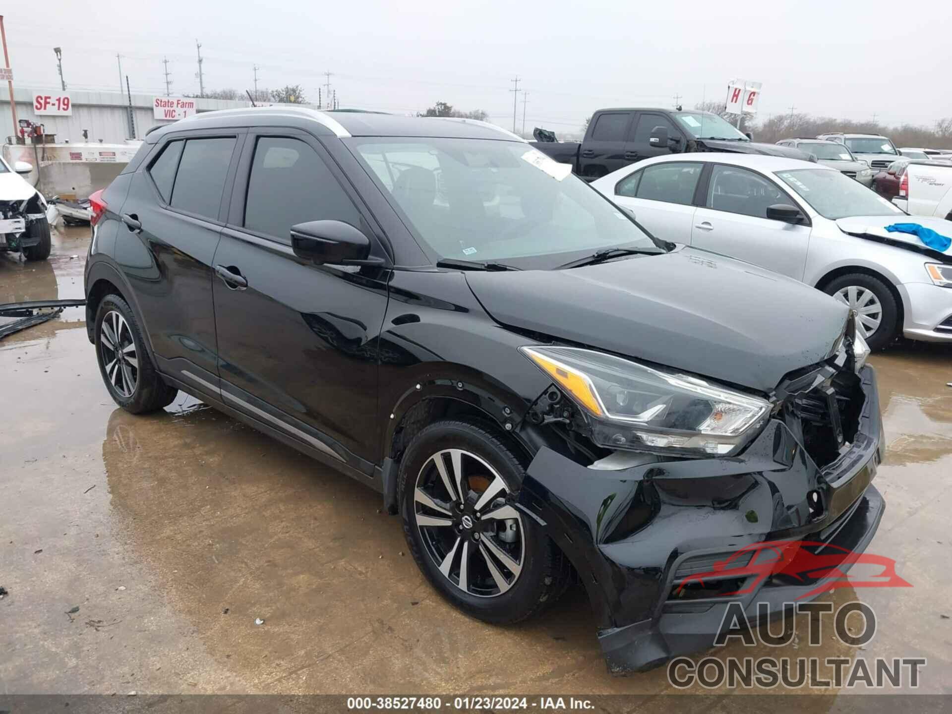 NISSAN KICKS 2019 - 3N1CP5CU4KL516522