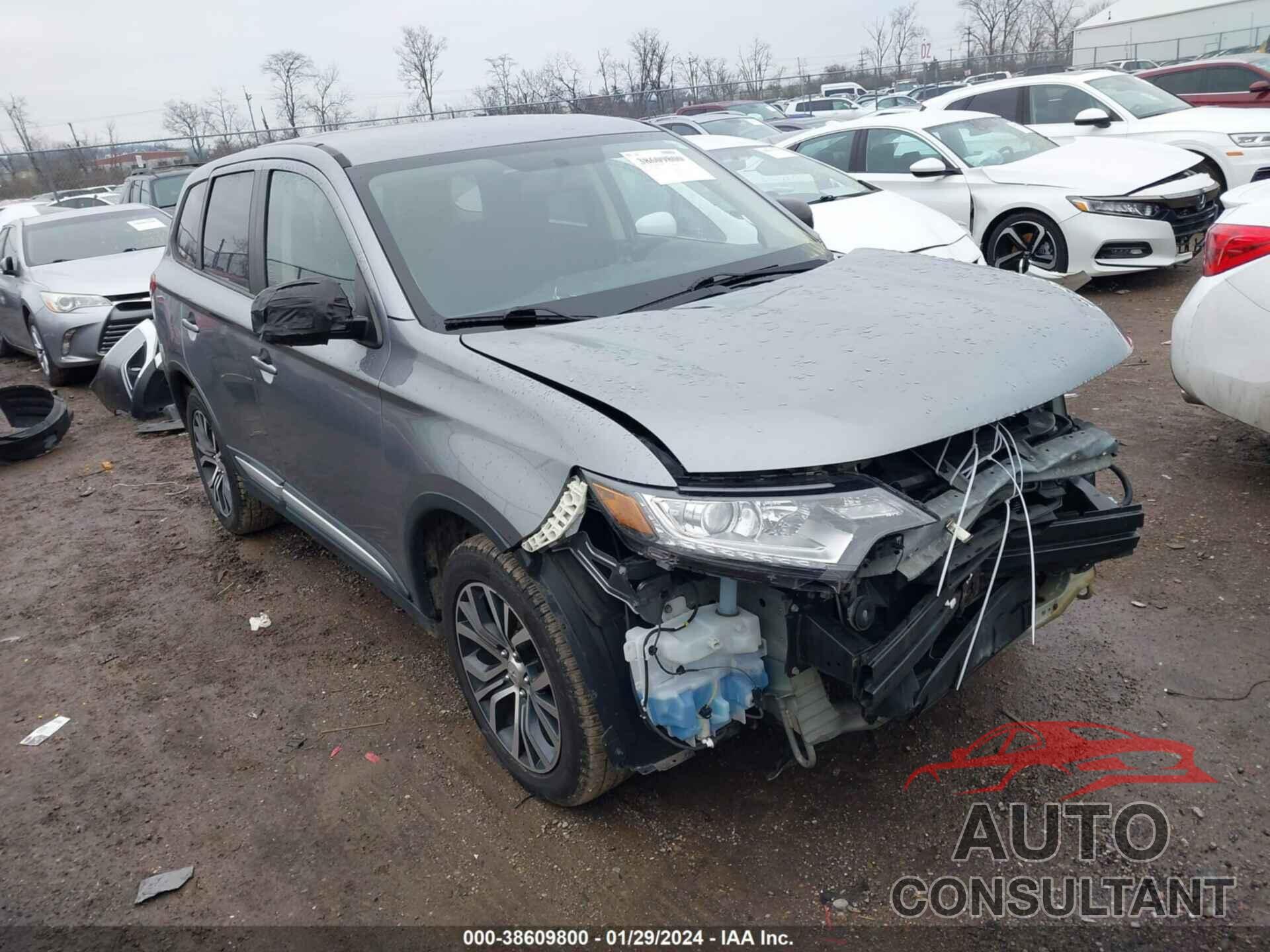 MITSUBISHI OUTLANDER 2018 - JA4AD2A35JZ055970