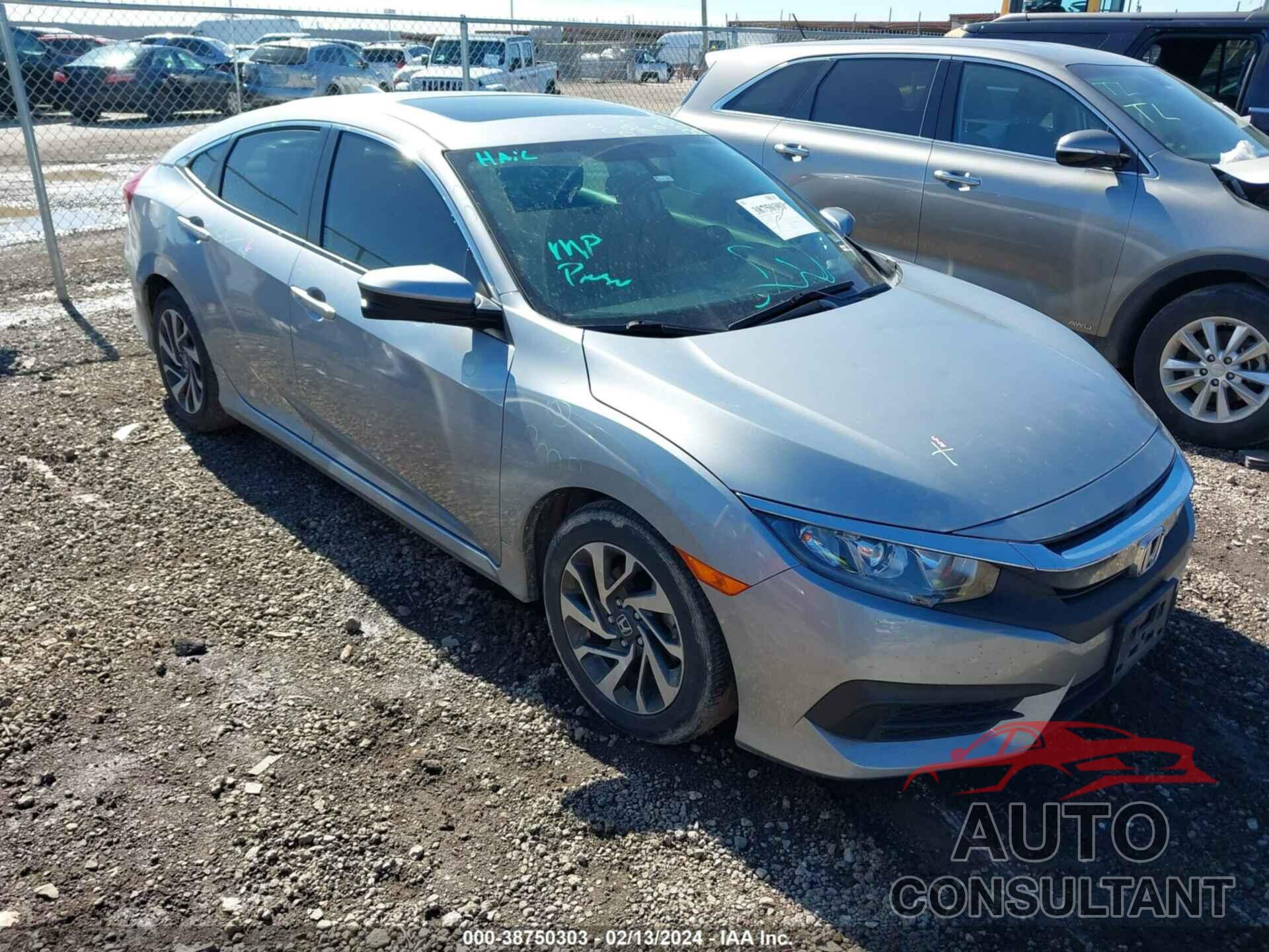 HONDA CIVIC 2018 - 2HGFC2F73JH578321