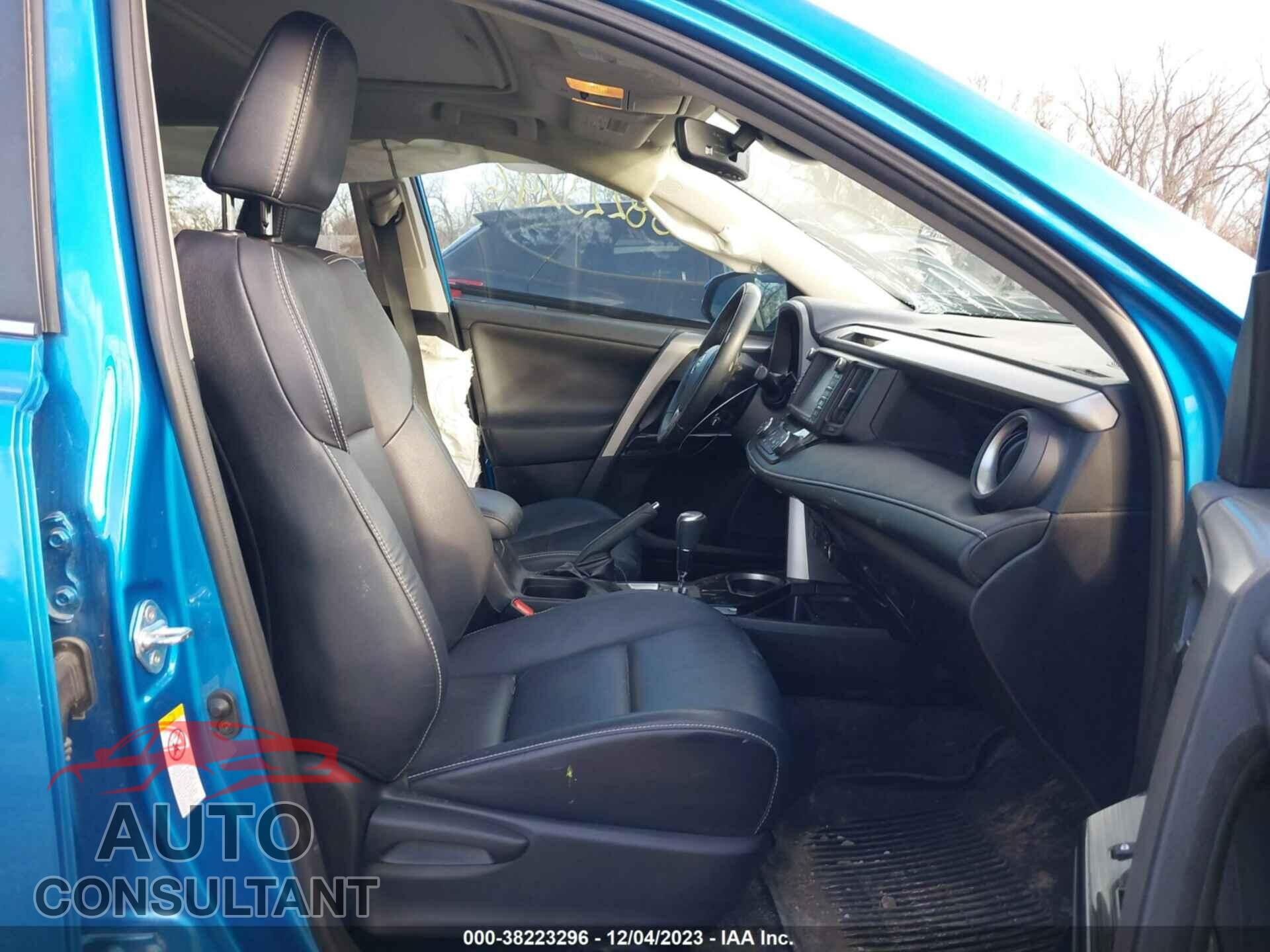 TOYOTA RAV4 2017 - 2T3DFREV8HW582011