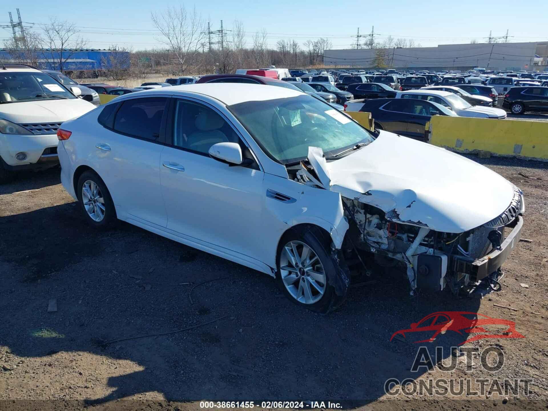 KIA OPTIMA 2018 - 5XXGT4L37JG243811