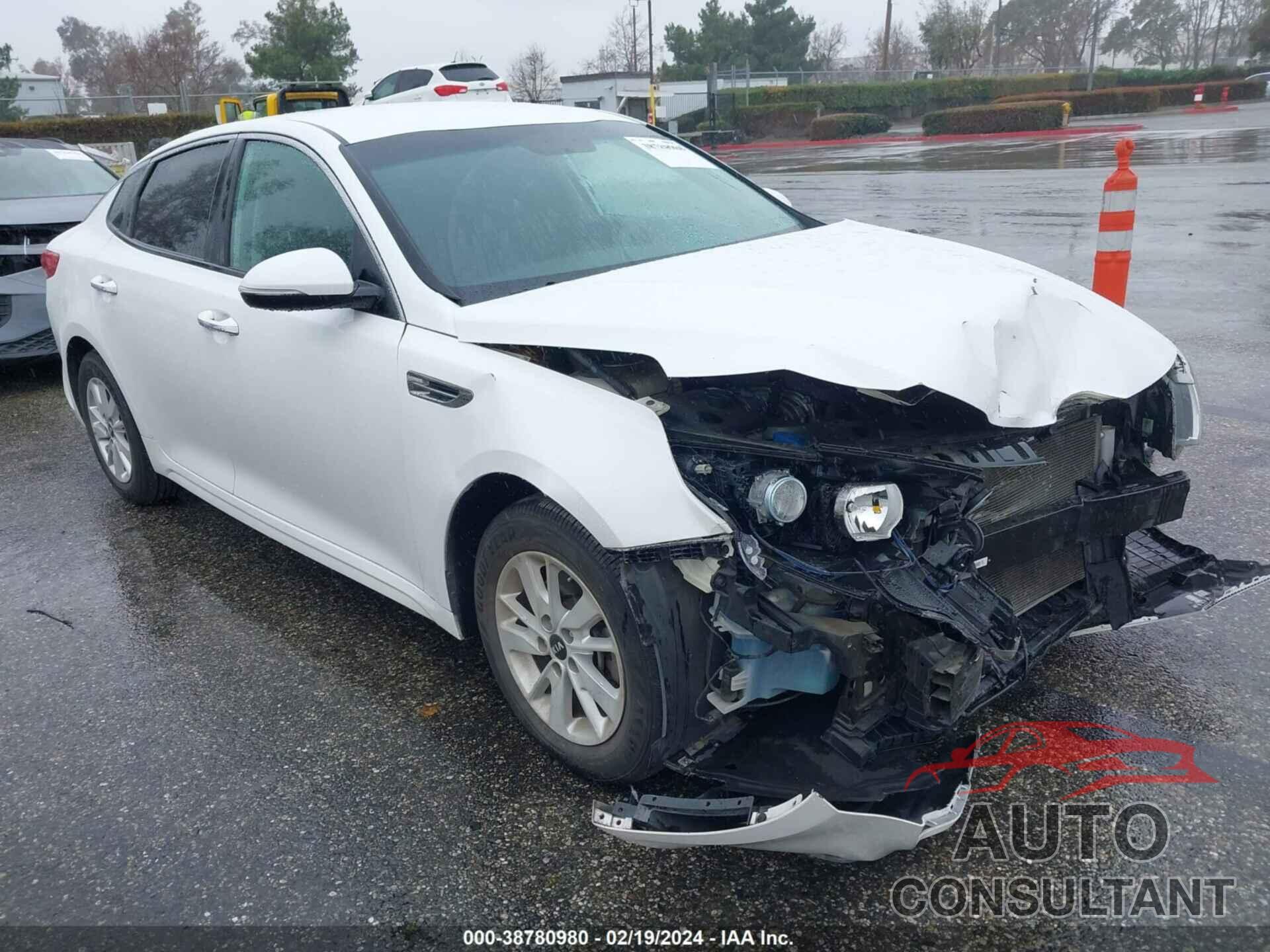 KIA OPTIMA 2016 - KNAGT4L38G5105463