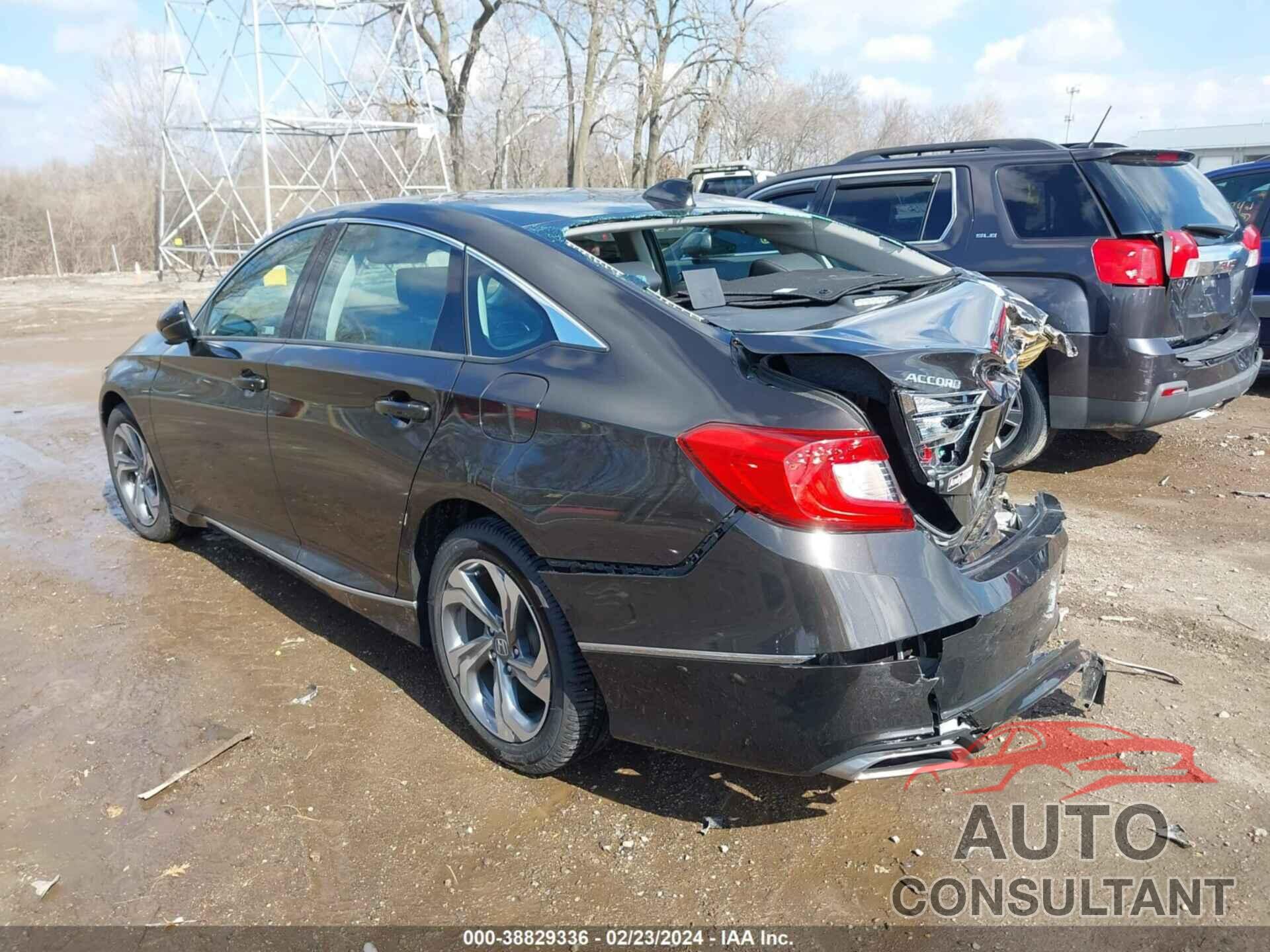 HONDA ACCORD 2018 - 1HGCV2F67JA039011