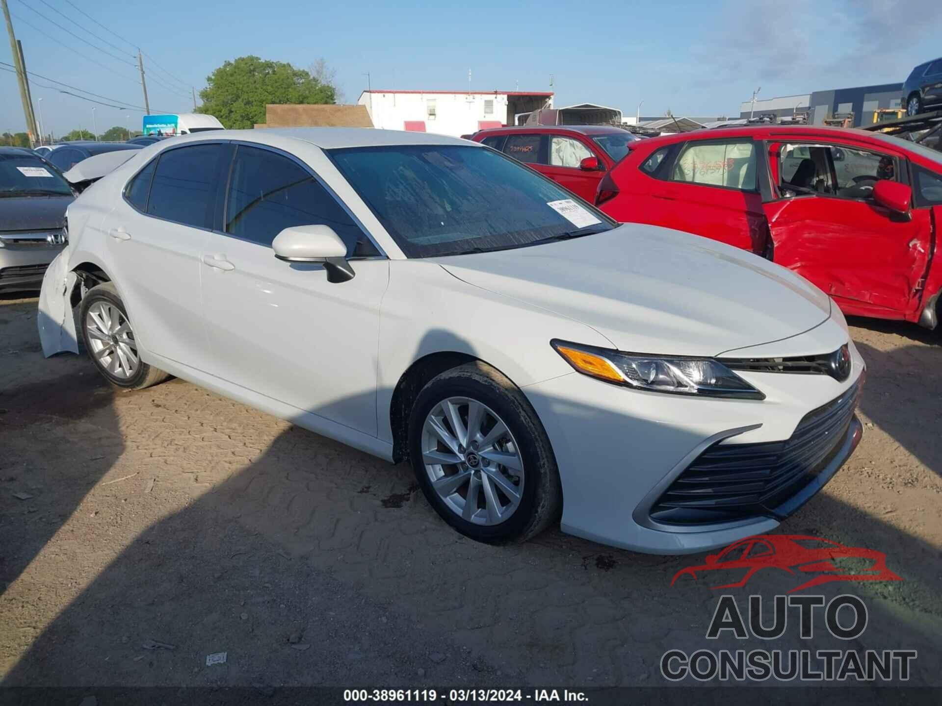 TOYOTA CAMRY 2024 - 4T1C11AK3RU195772