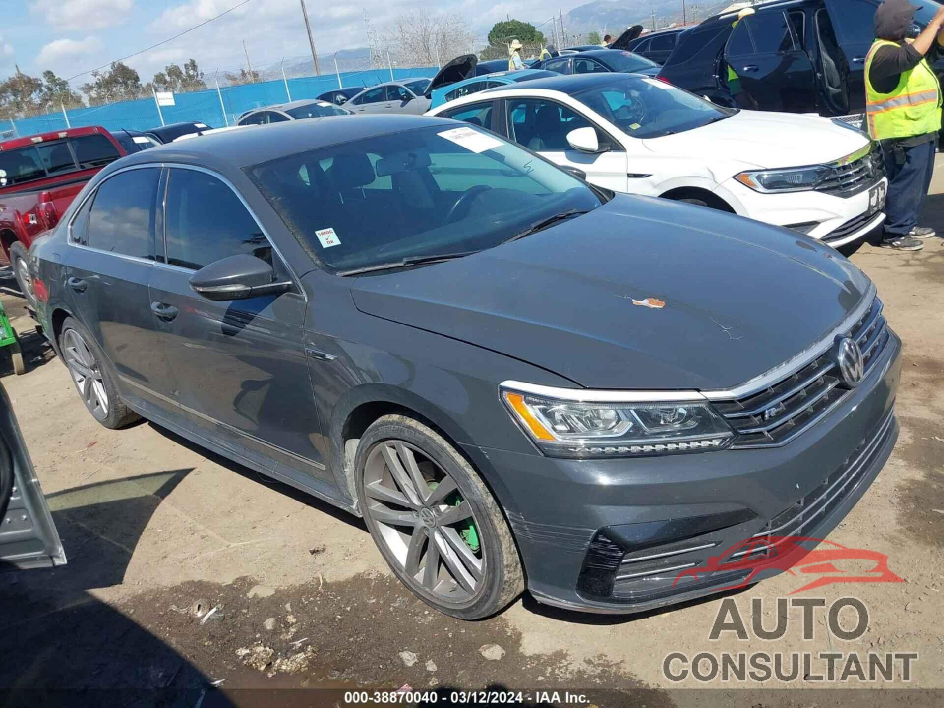 VOLKSWAGEN PASSAT 2017 - 1VWDT7A36HC042271