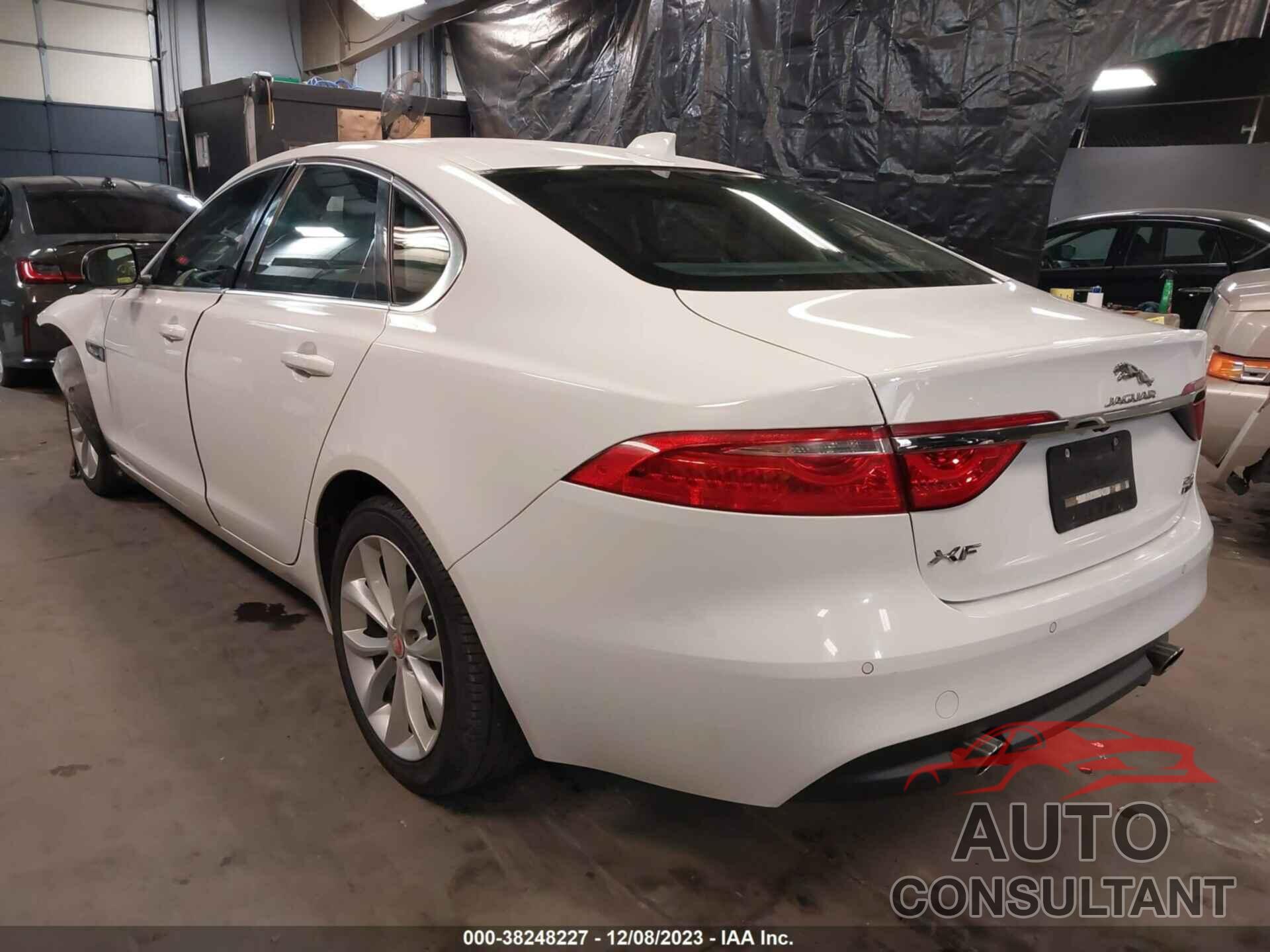 JAGUAR XF 2018 - SAJBJ4FX5JCY58647