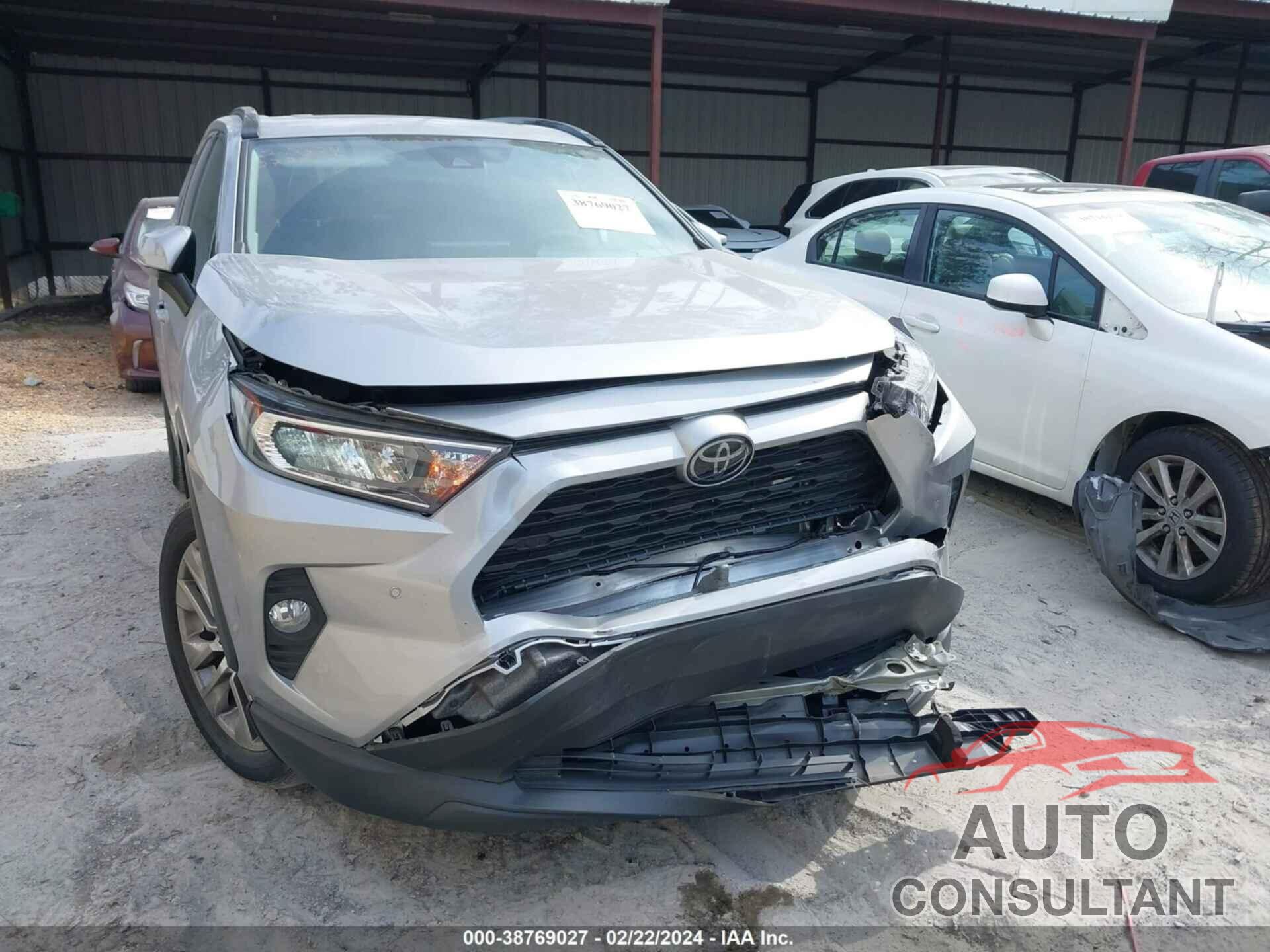 TOYOTA RAV4 2019 - 2T3C1RFV3KW032778