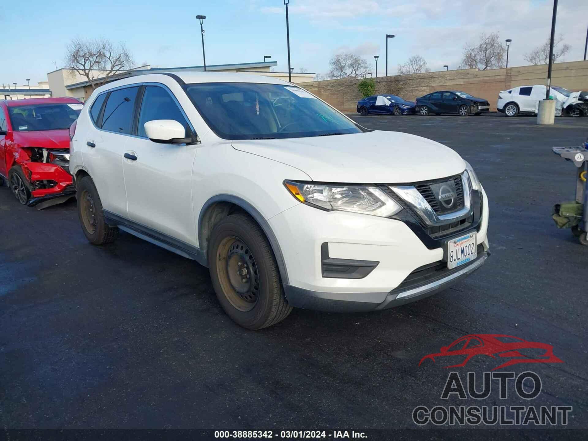 NISSAN ROGUE 2017 - KNMAT2MT3HP611381